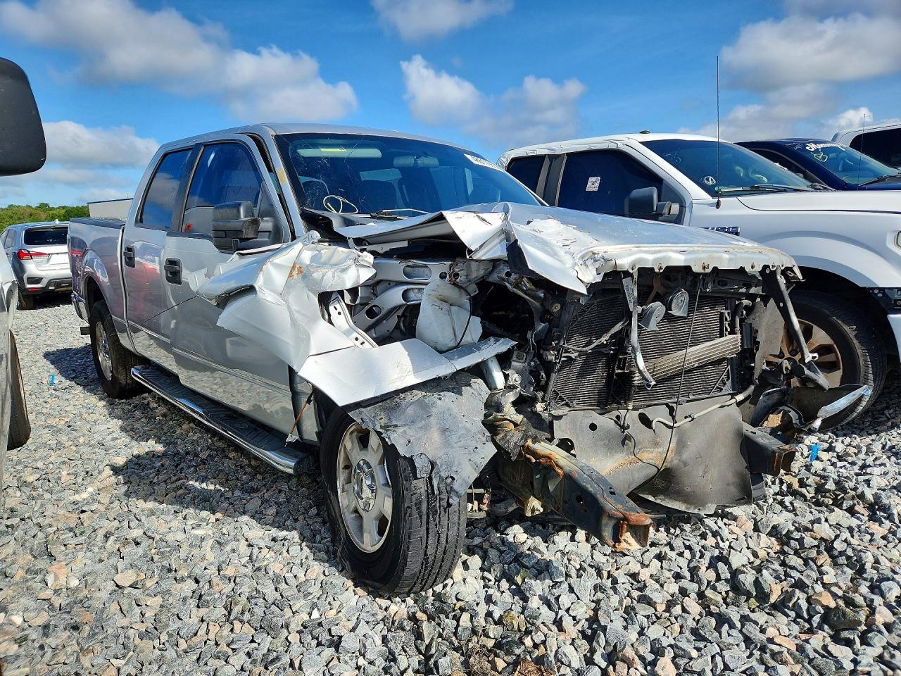 2014 Ford F150 Silver vin: 1FTFW1CF5EFB57218