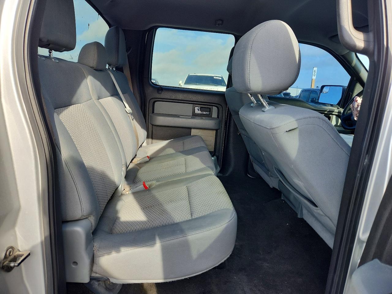 2014 Ford F150 Silver vin: 1FTFW1CF5EFB57218