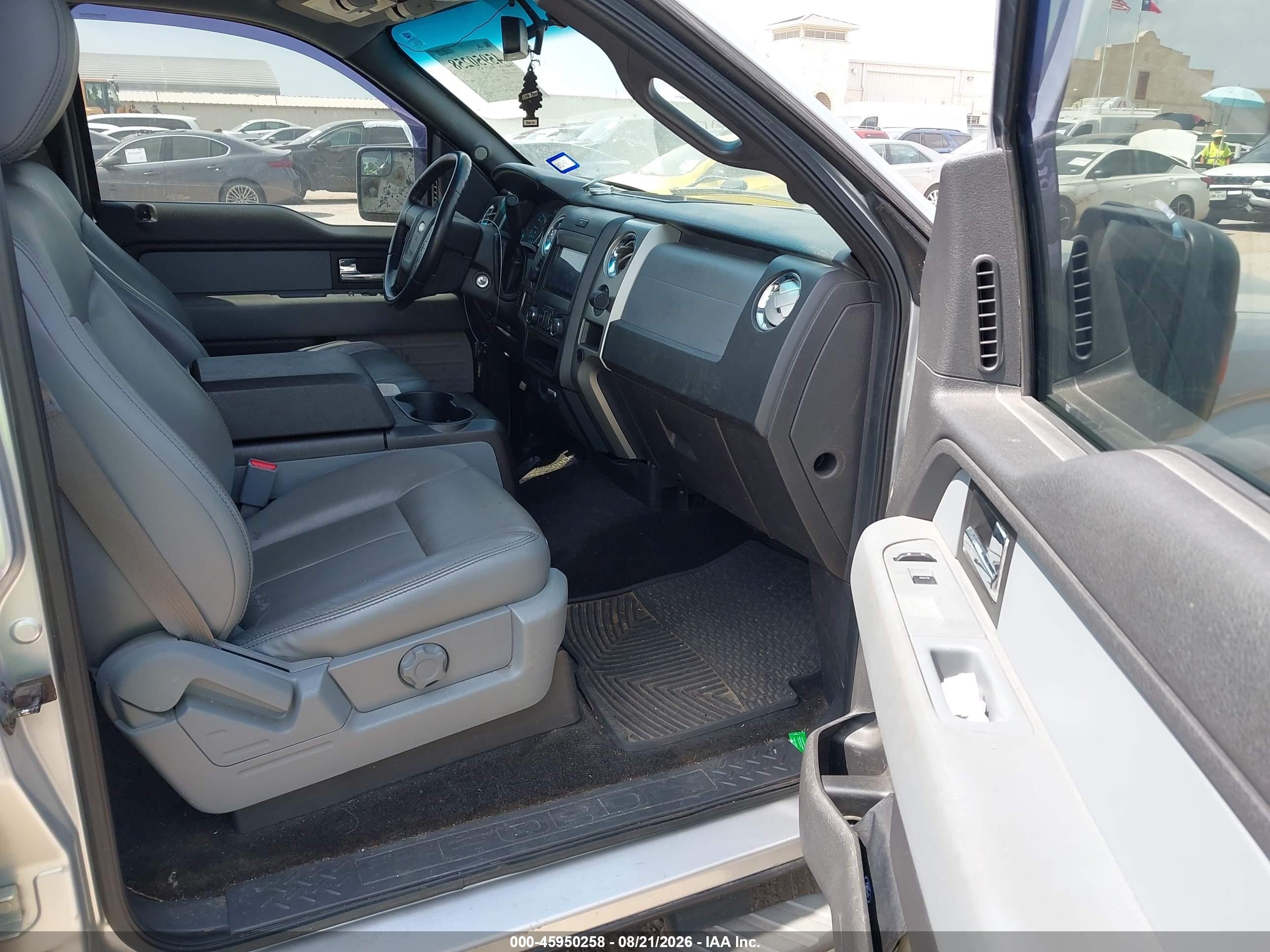 2014 Ford F-150 Xlt Silver vin: 1FTFW1CF5EFD03536