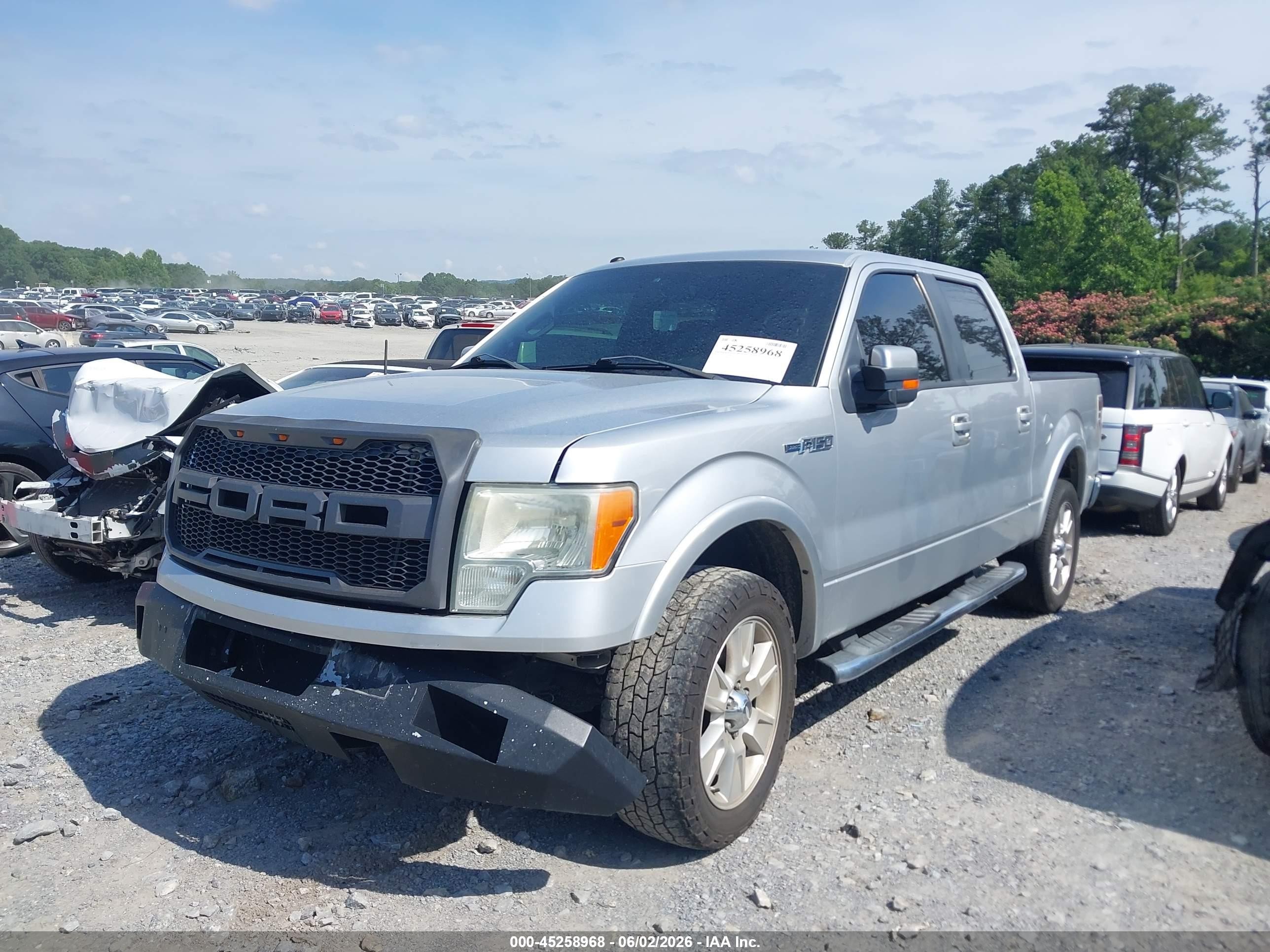 2011 Ford F-150 Lariat Silver vin: 1FTFW1CF6BFA30733