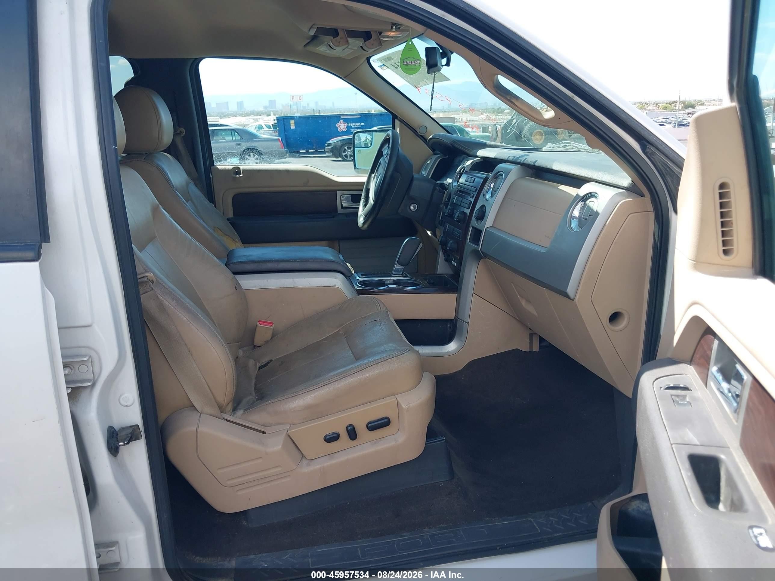 2012 Ford F-150 Lariat White vin: 1FTFW1CF6CFC41156