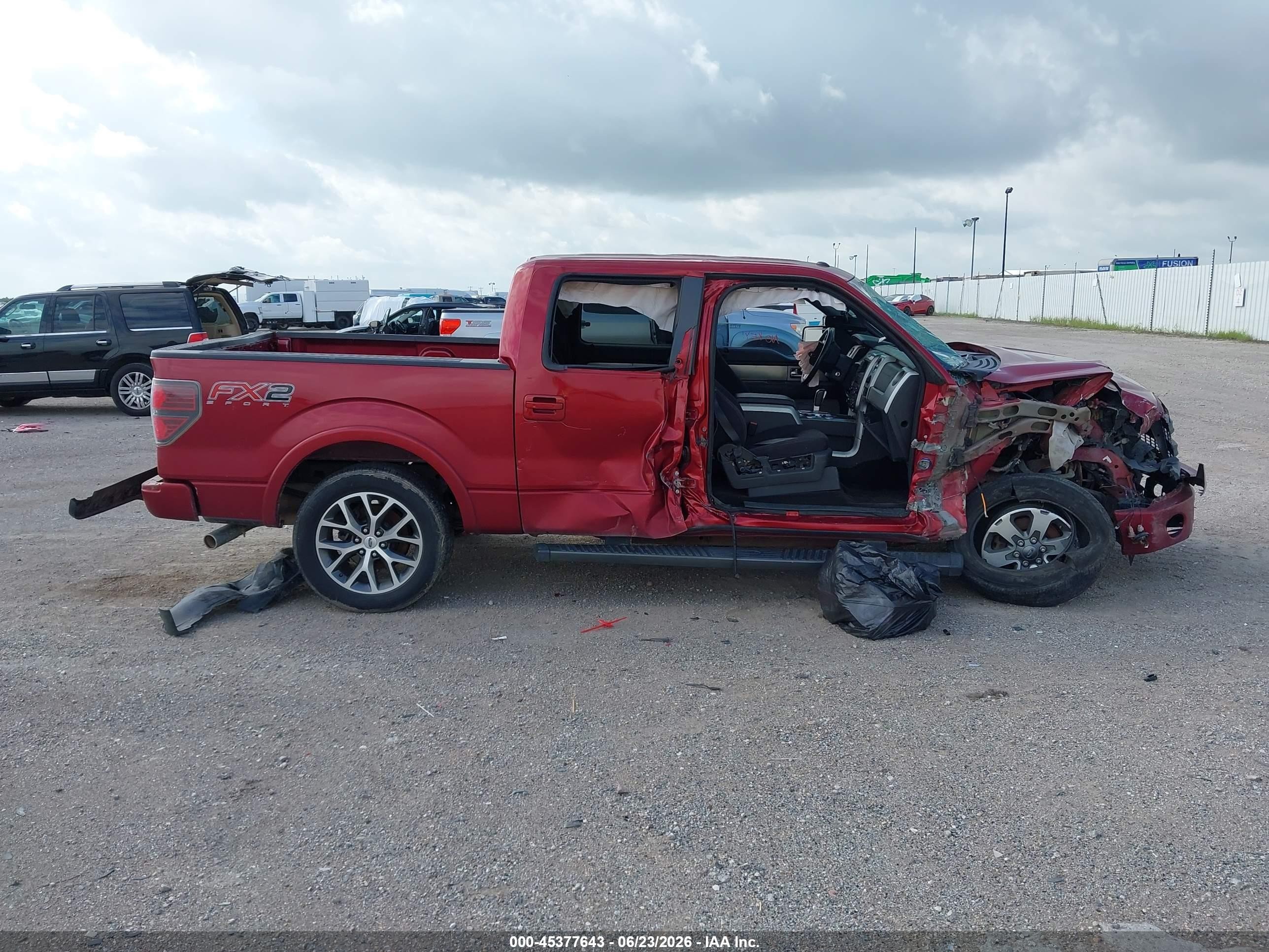 2013 Ford F-150 Fx2 Red vin: 1FTFW1CF6DFD67907