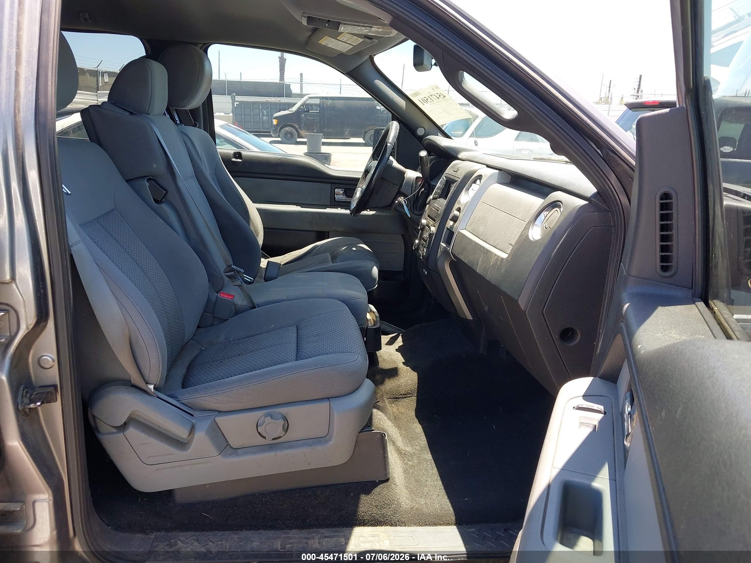 2014 Ford F-150 Xlt Серый vin: 1FTFW1CF6EKE91524