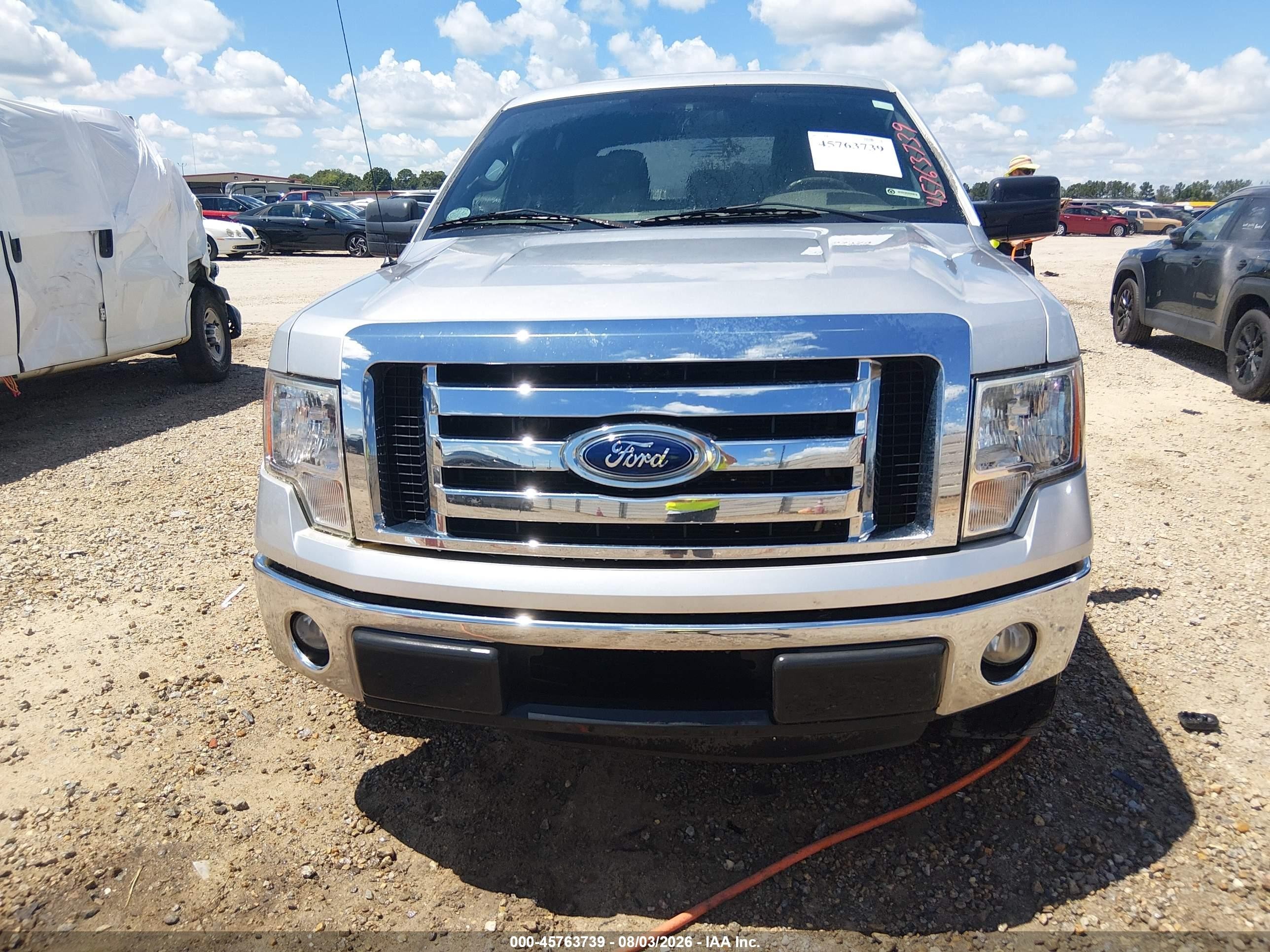 2011 Ford F-150 Xlt Silver vin: 1FTFW1CF7BFB58446