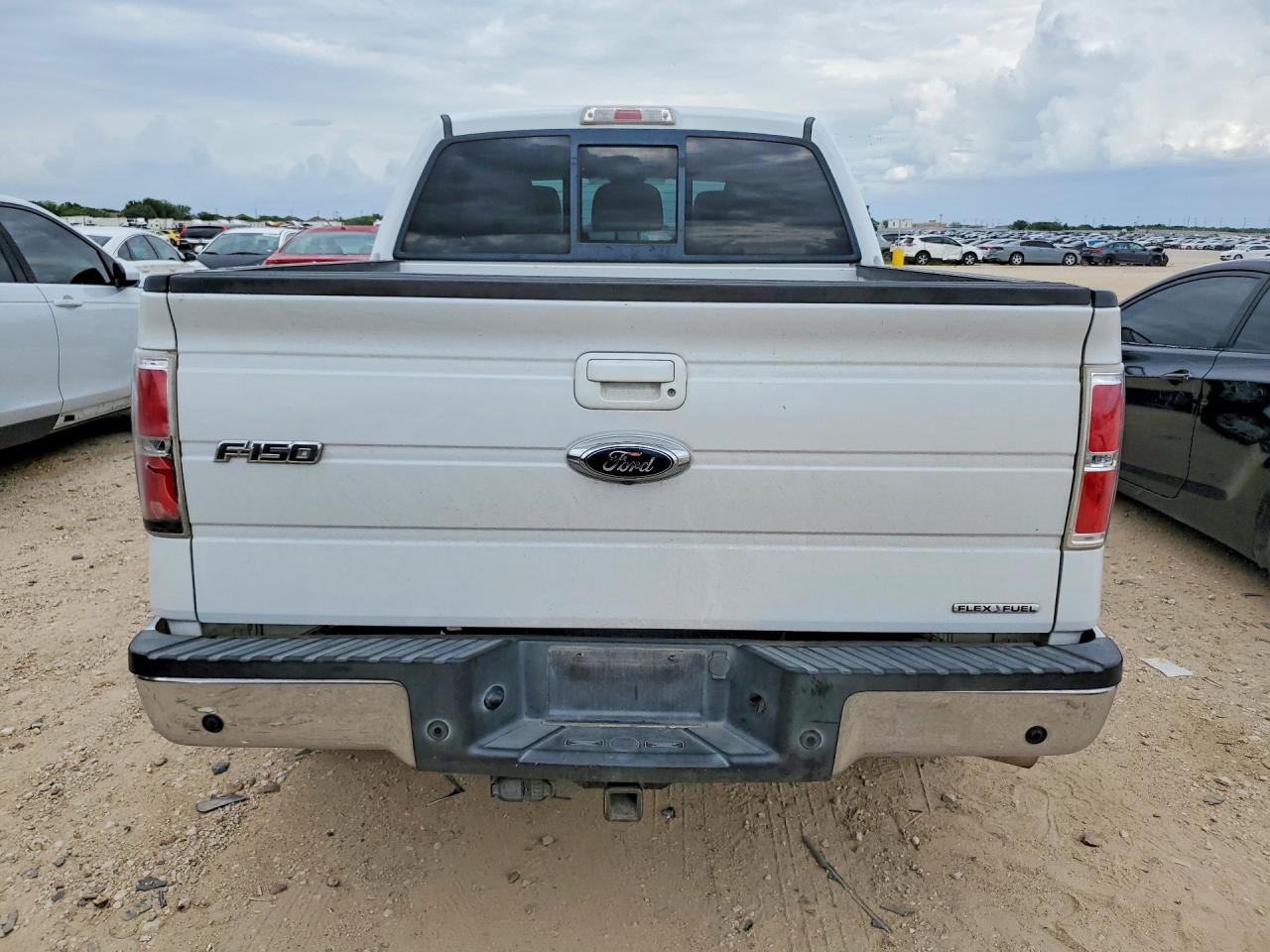 2011 Ford F150 Supercrew White vin: 1FTFW1CF7BFD13934