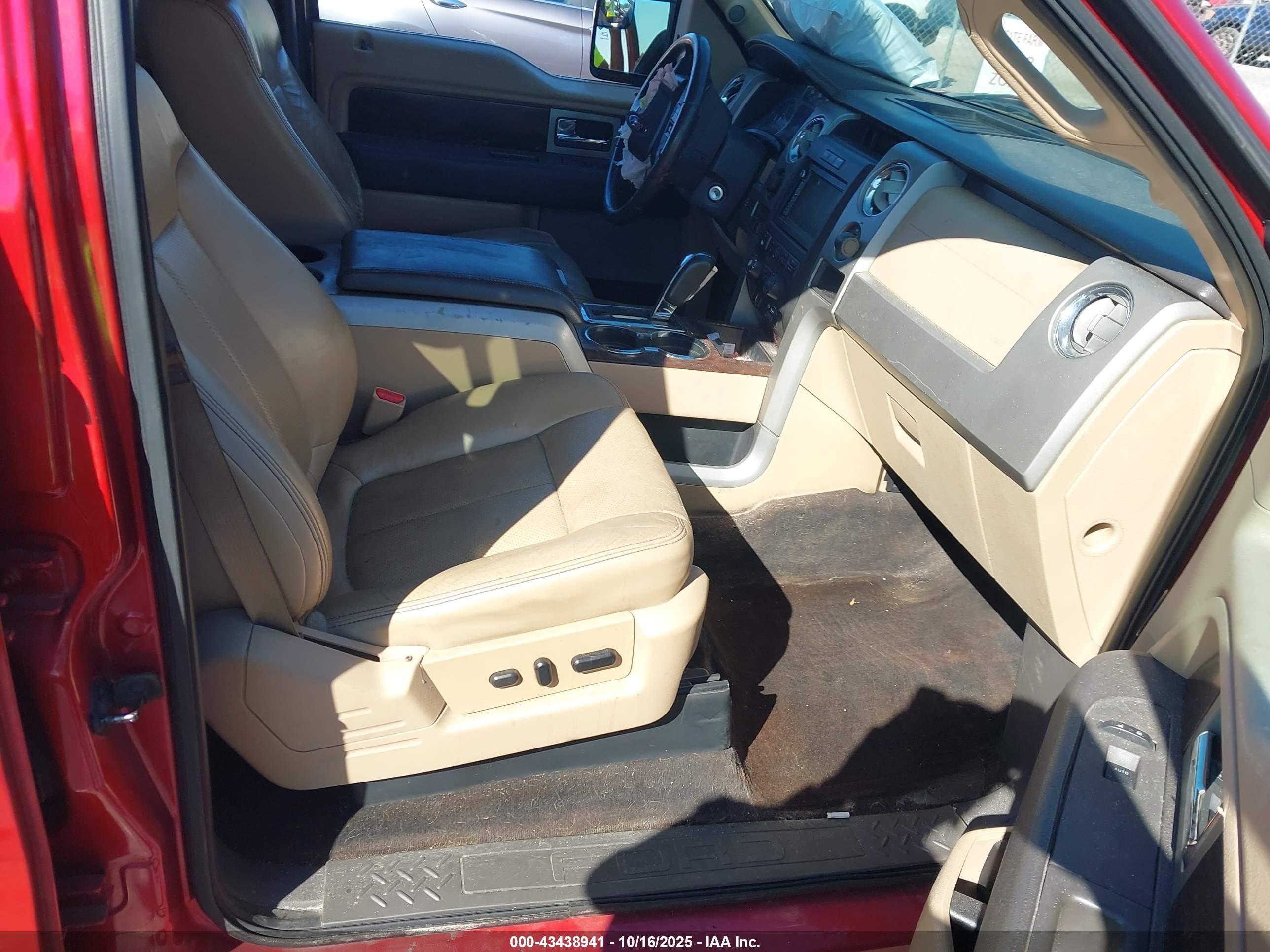 2012 Ford F-150 Lariat Red vin: 1FTFW1CF7CFB79301