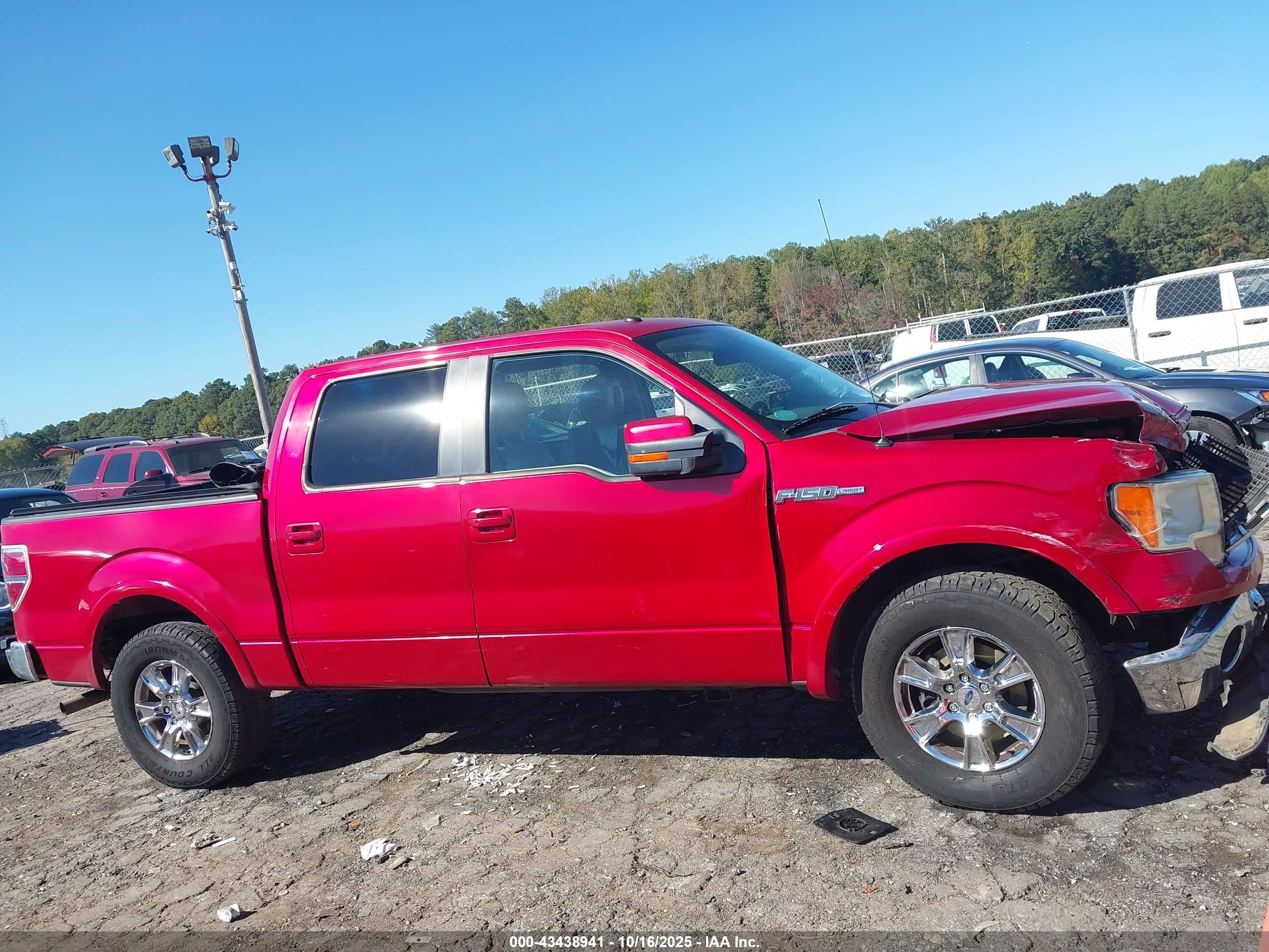 2012 Ford F-150 Lariat Red vin: 1FTFW1CF7CFB79301