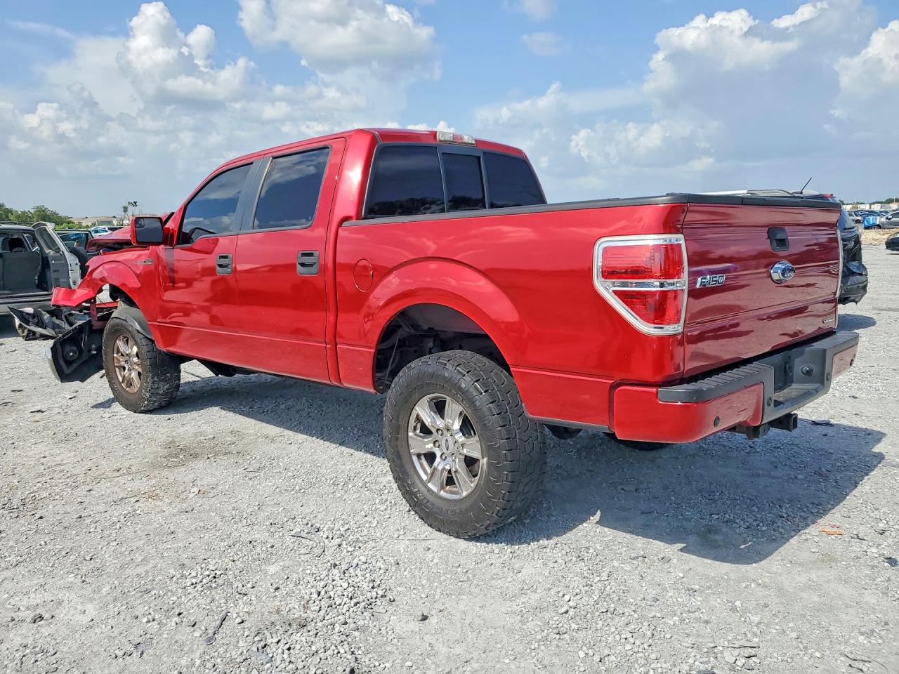 2012 Ford F150 Supercrew Red vin: 1FTFW1CF7CFC88437
