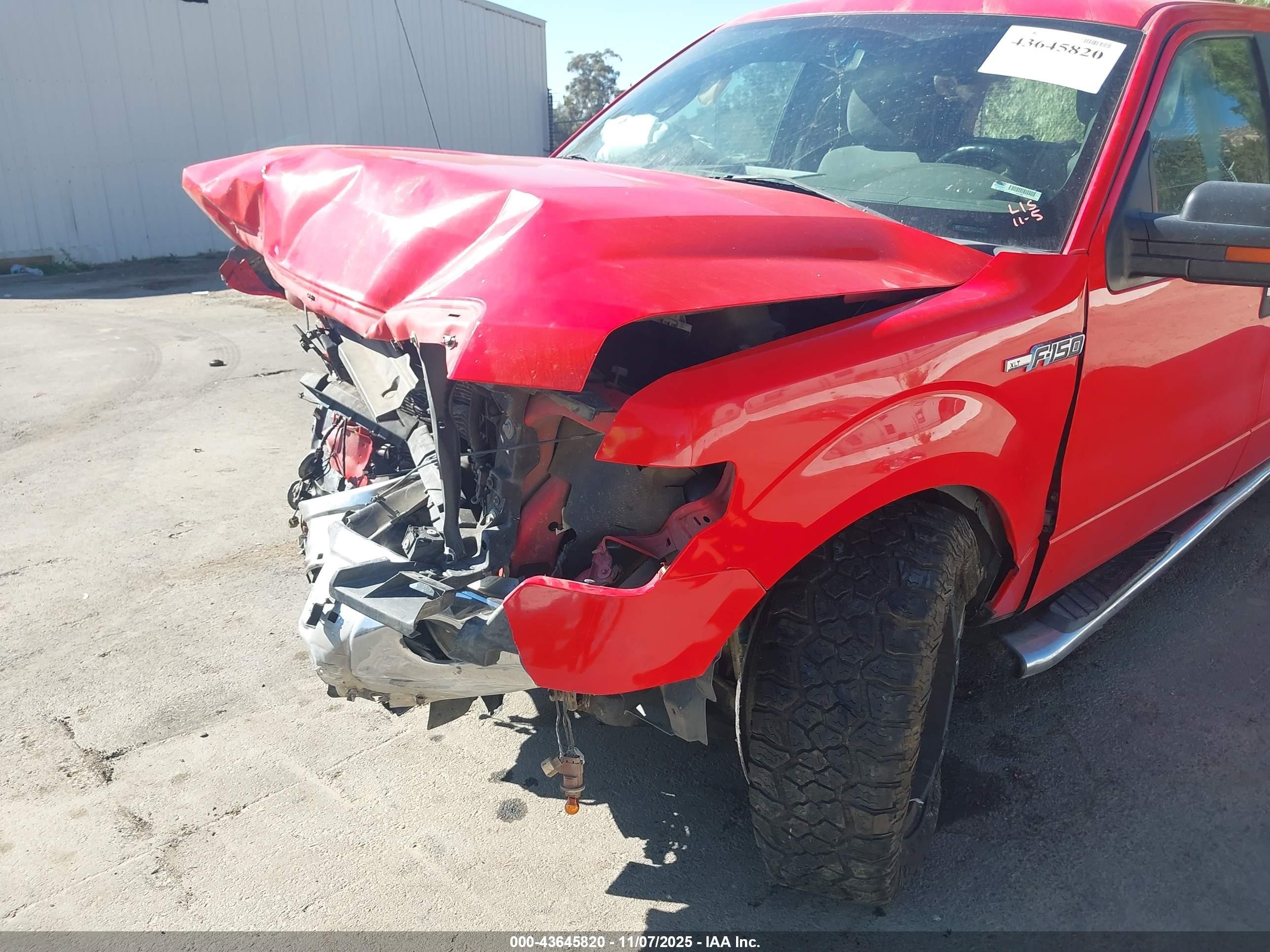 2012 Ford F150 Supercrew Red vin: 1FTFW1CF7CFC99809
