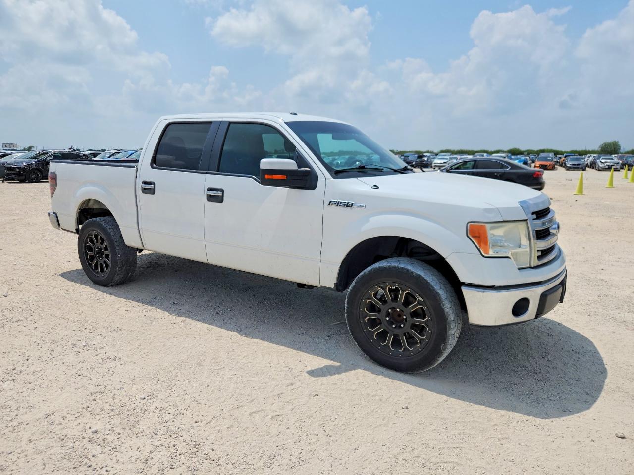 2014 Ford F150 Supercrew White vin: 1FTFW1CF7EFA44094