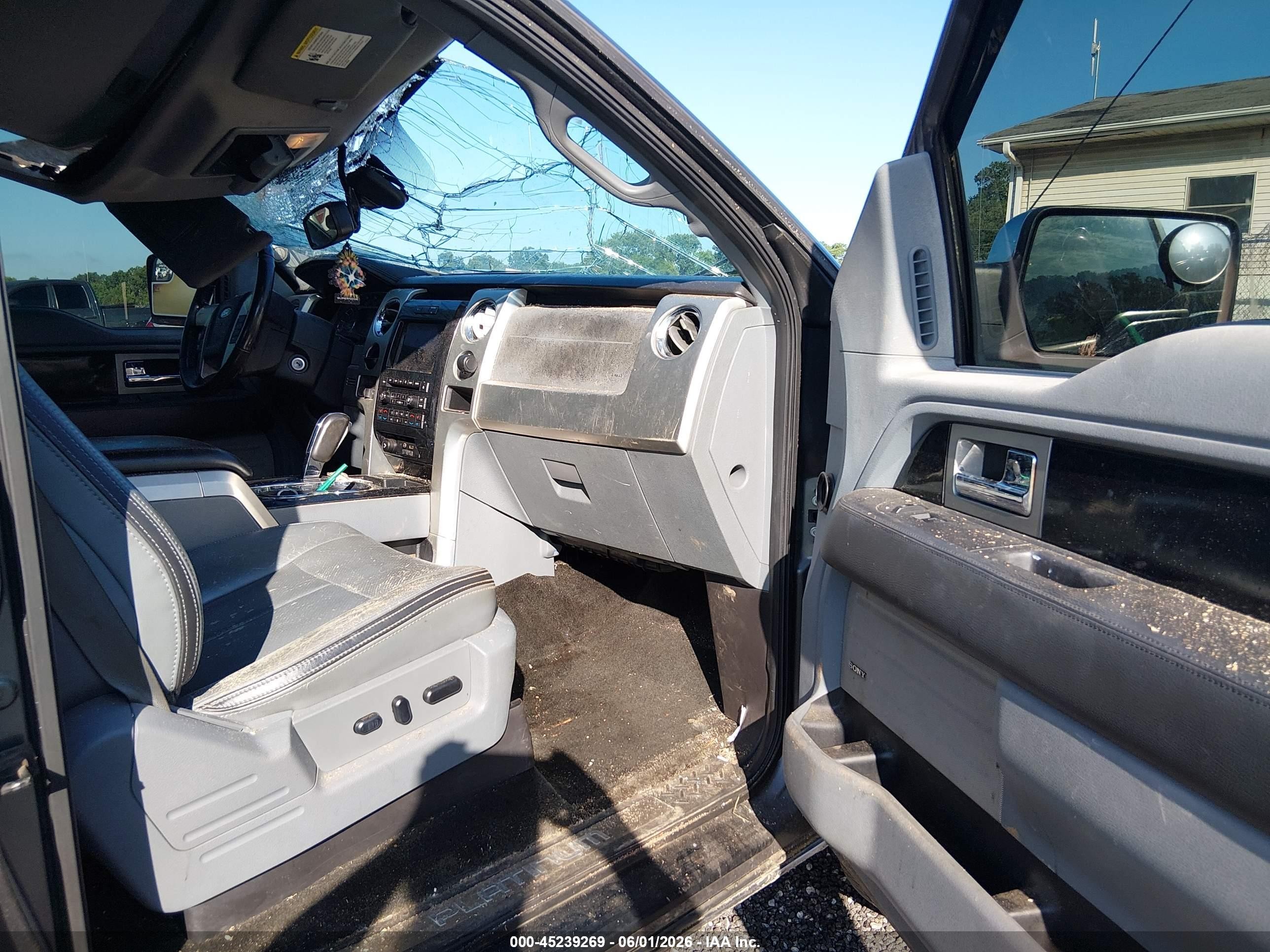2011 Ford F-150 Platinum Gray vin: 1FTFW1CF8BFA33424