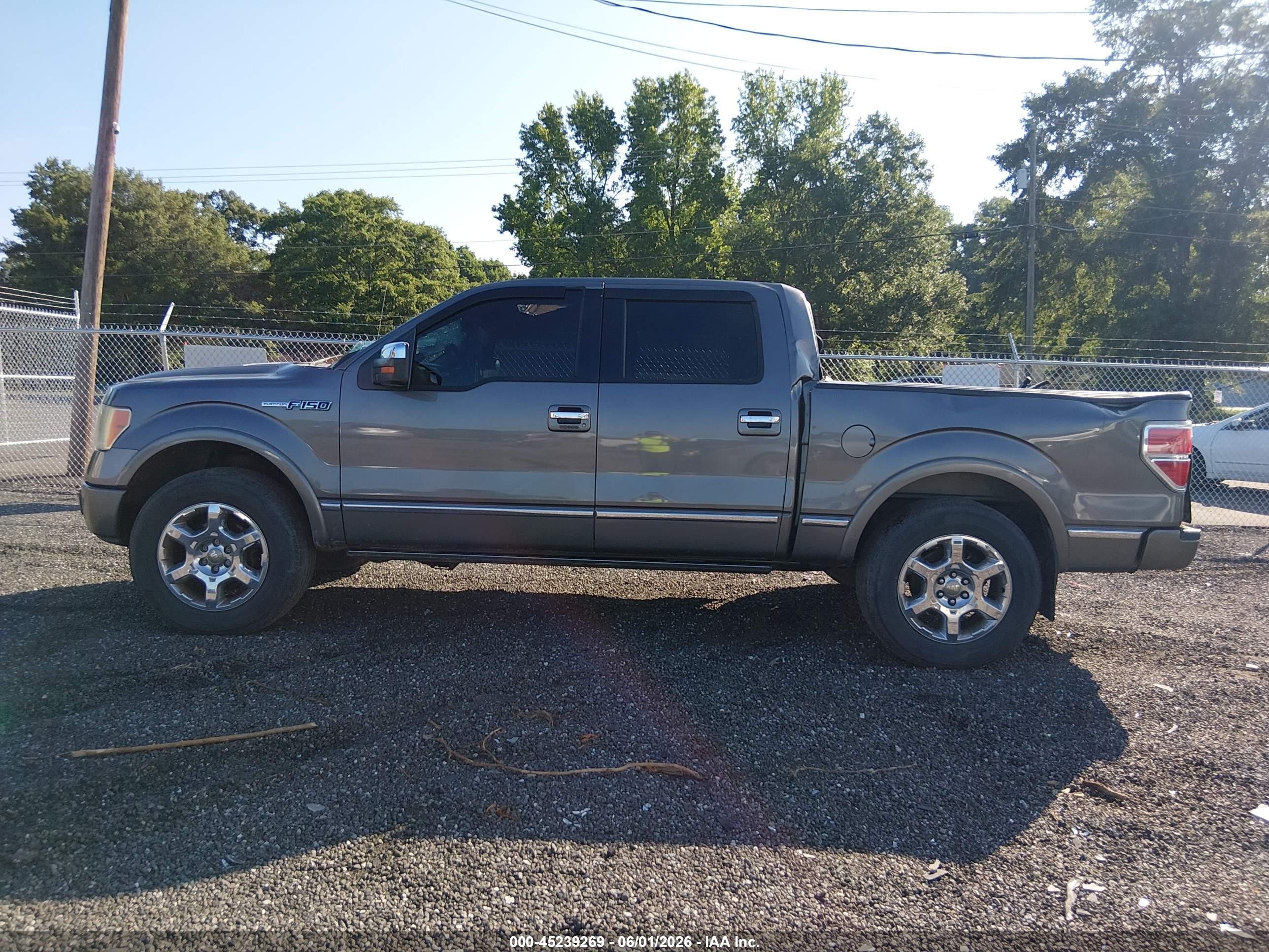 2011 Ford F-150 Platinum Gray vin: 1FTFW1CF8BFA33424