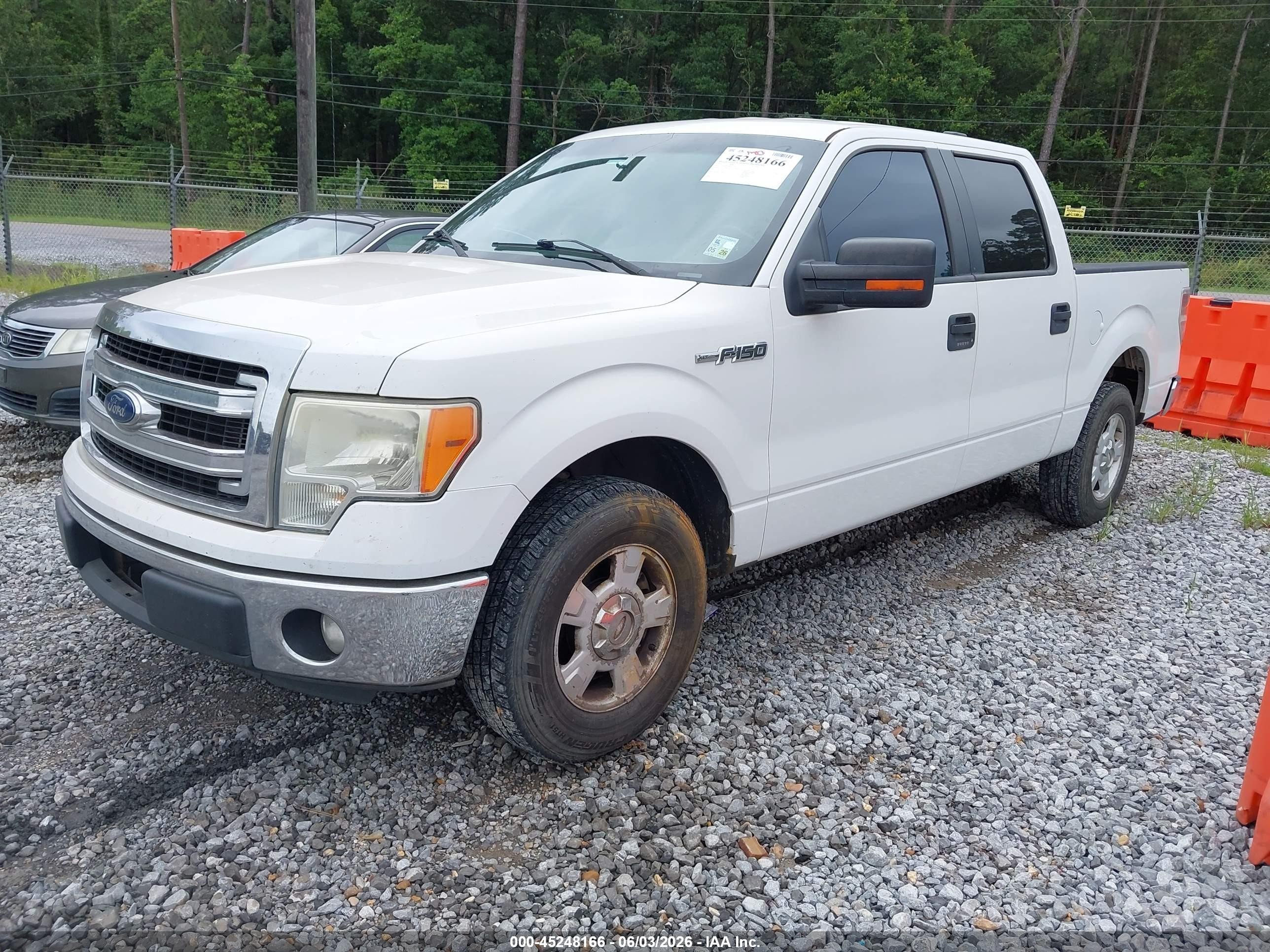 2013 Ford F-150 Xlt White vin: 1FTFW1CF8DKF33707