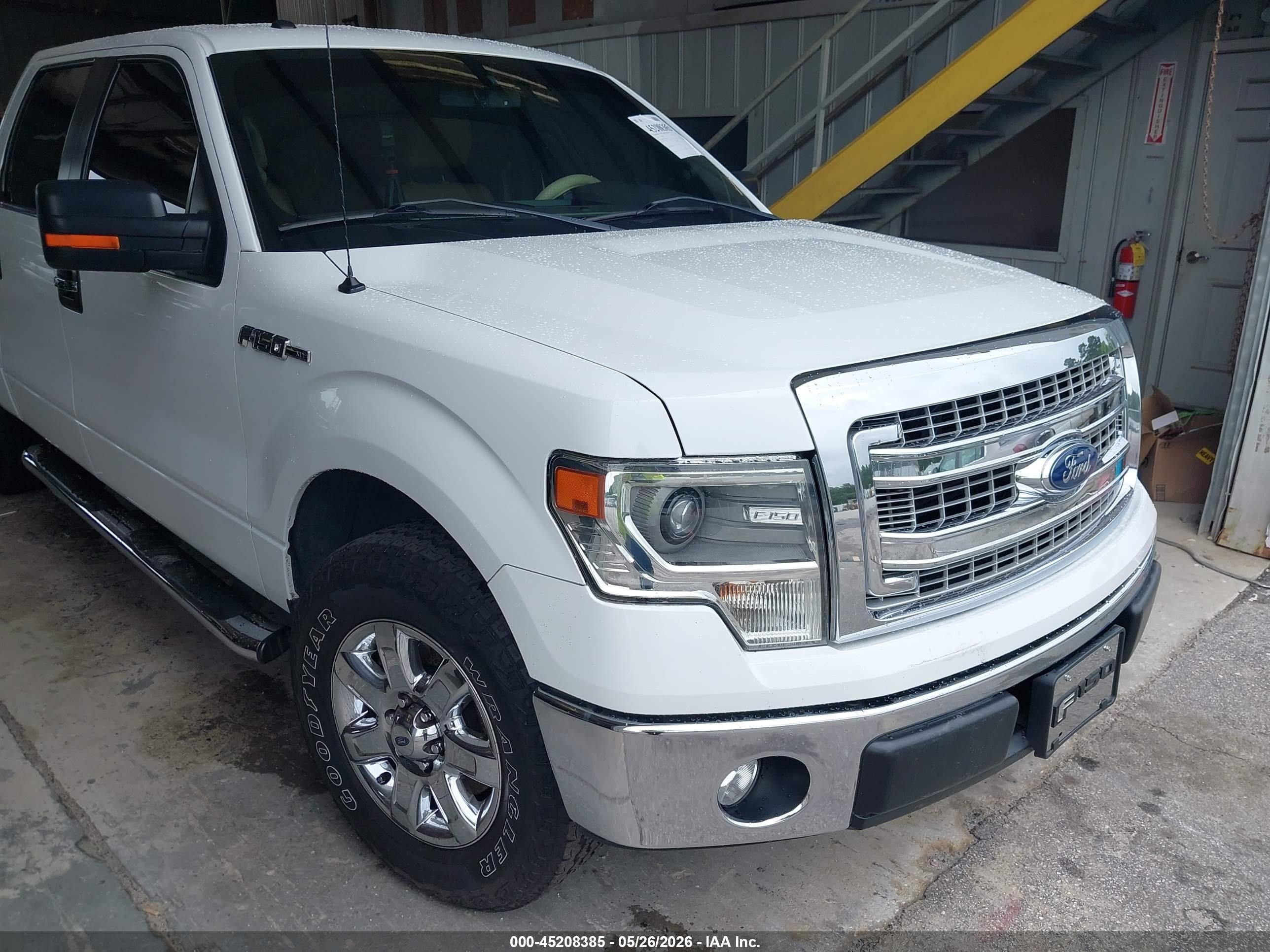 2014 Ford F-150 Xlt White vin: 1FTFW1CF8EFA58263