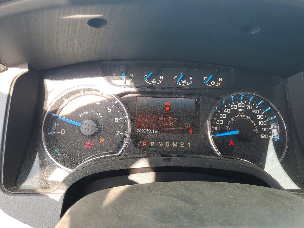 2014 Ford F150 Supercrew White vin: 1FTFW1CF8EKF45471