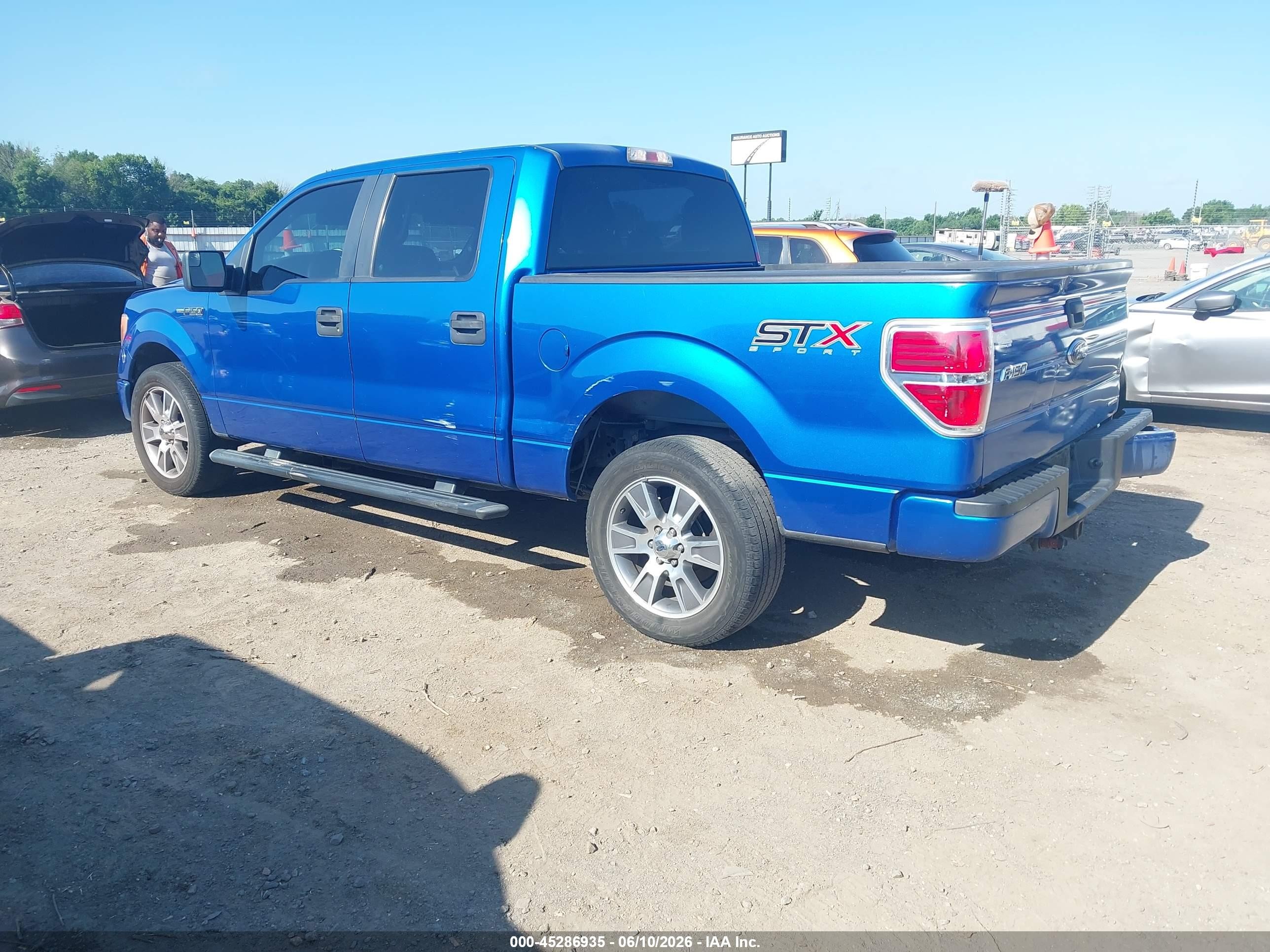 2014 Ford F-150 Stx Blue vin: 1FTFW1CF8EKF68992
