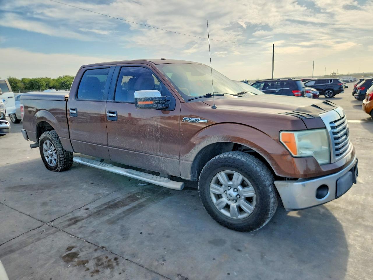 2011 Ford F150 Supercrew Brown vin: 1FTFW1CF9BFA25879