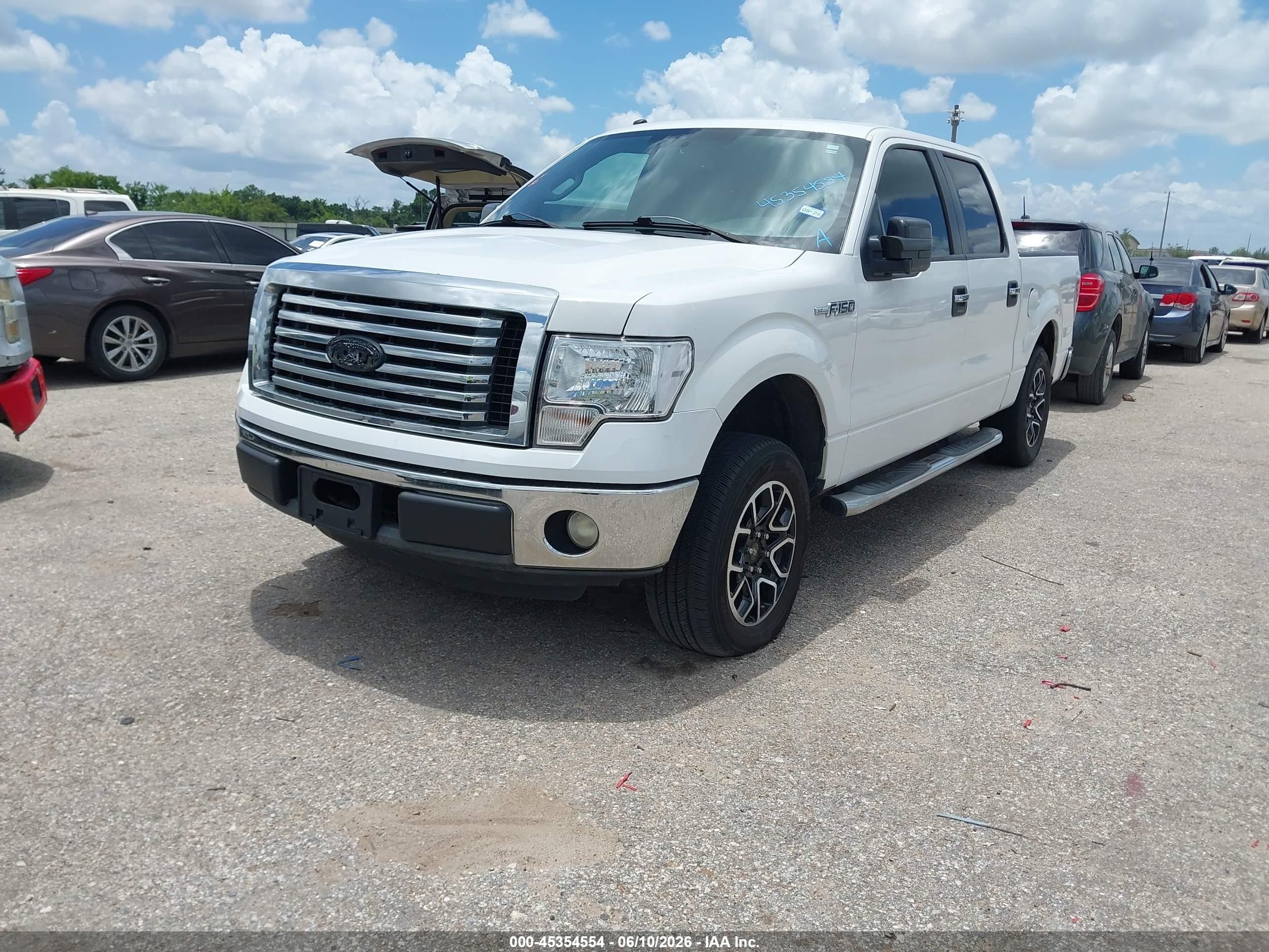 2011 Ford F-150 Xlt White vin: 1FTFW1CF9BFB82926