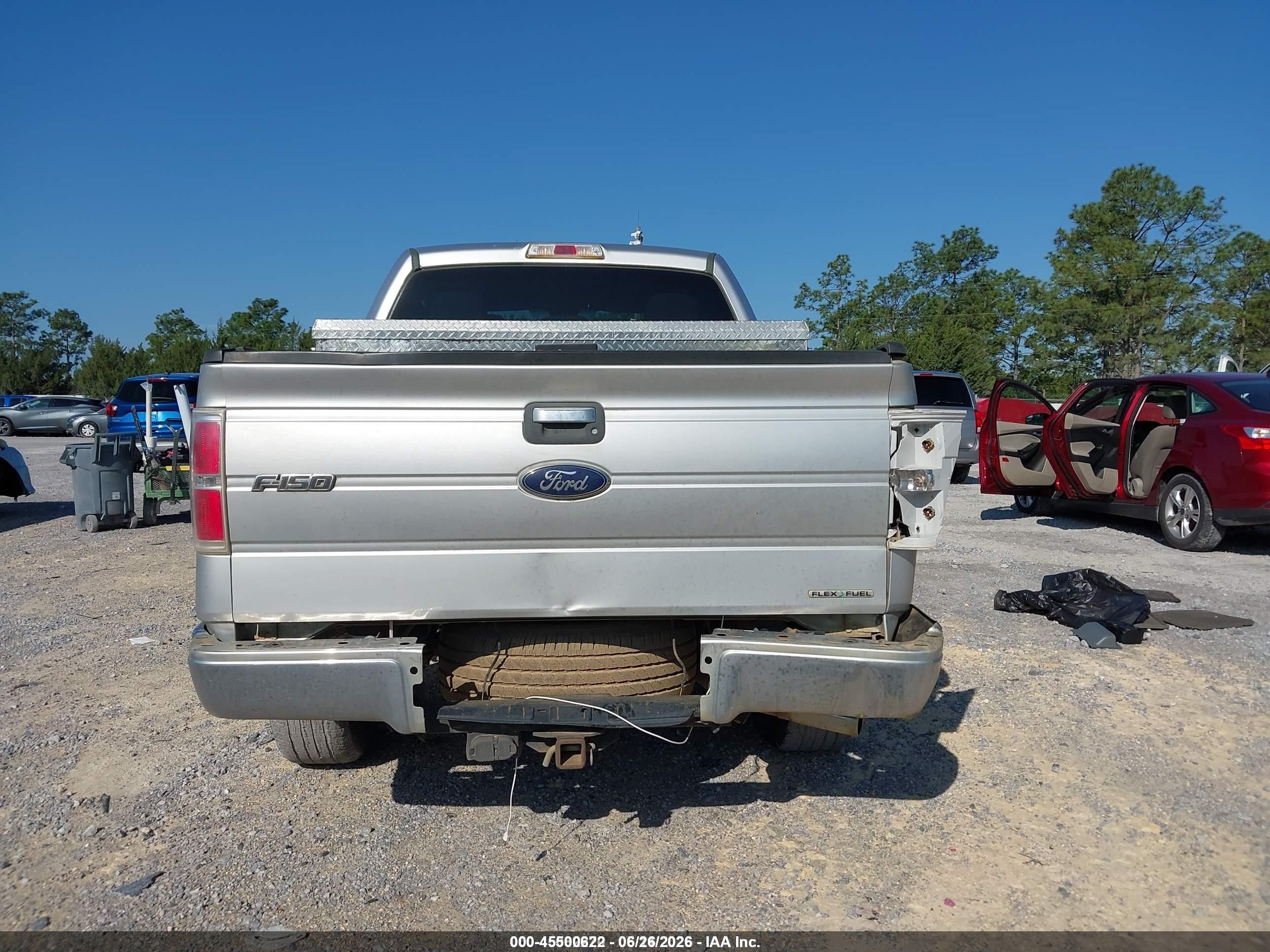2011 Ford F-150 Xlt Silver vin: 1FTFW1CF9BFC86252