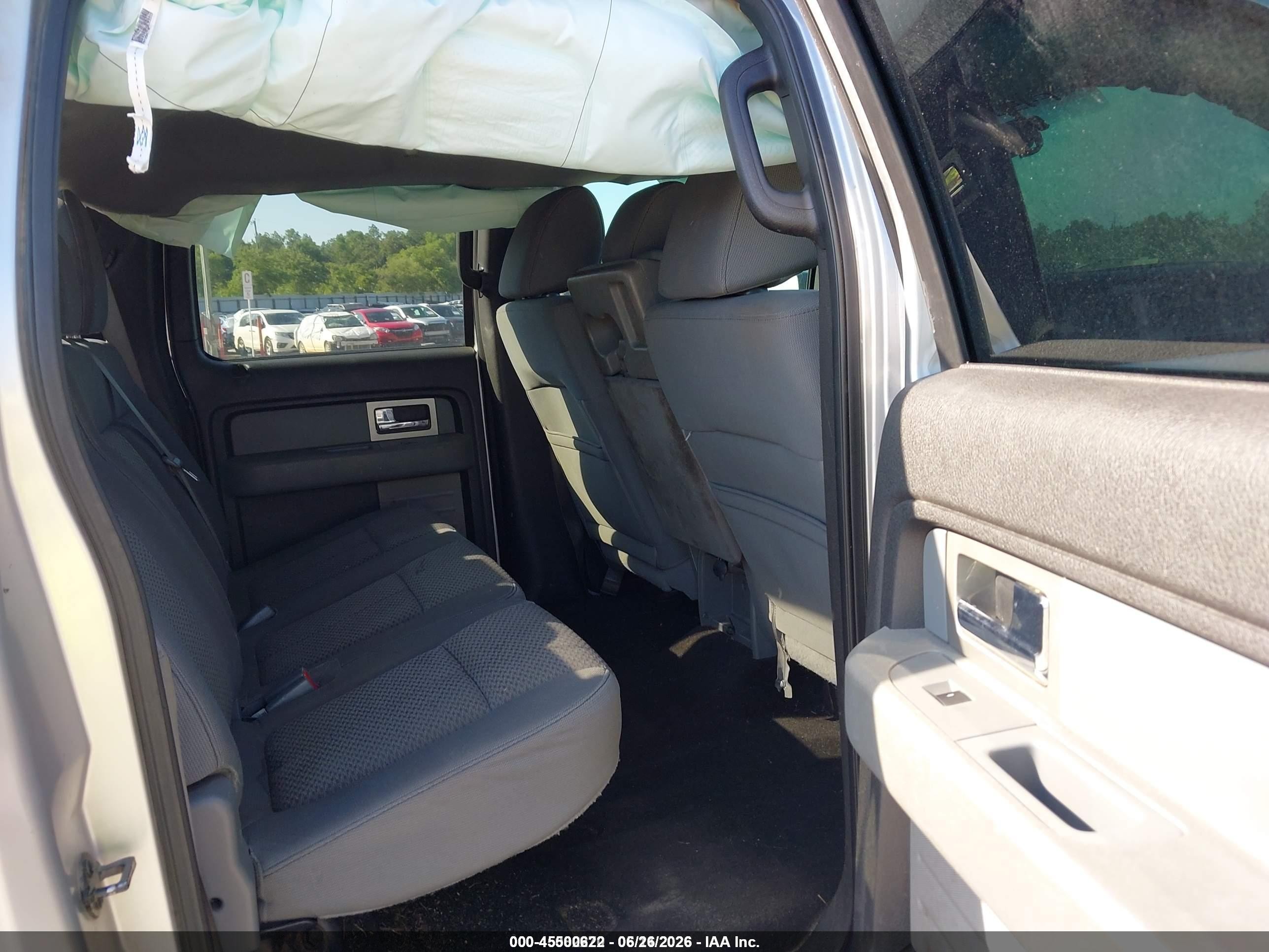2011 Ford F-150 Xlt Silver vin: 1FTFW1CF9BFC86252
