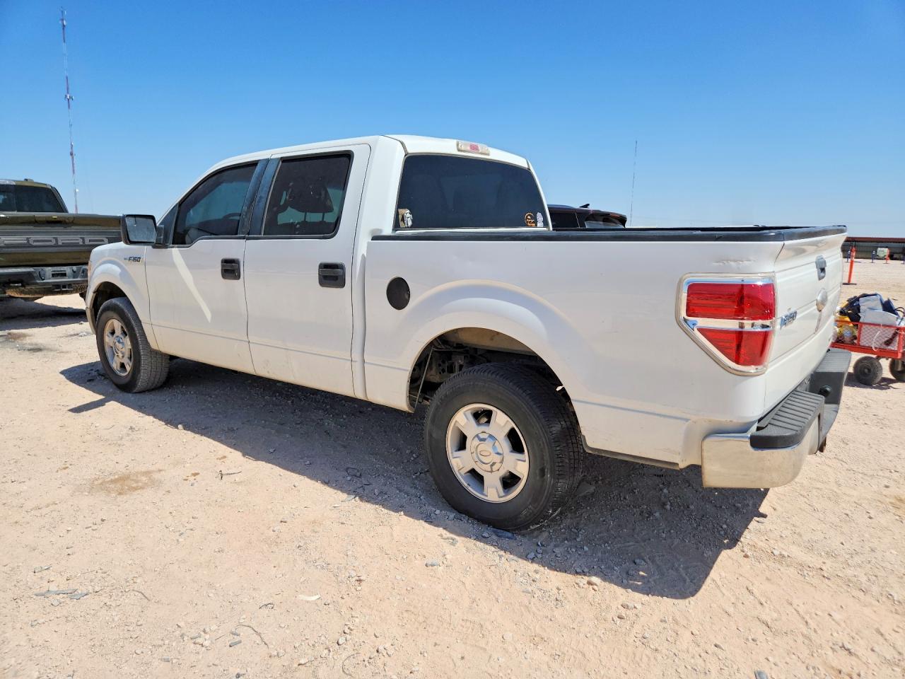 2011 Ford F150 Supercrew White vin: 1FTFW1CF9BKD68487