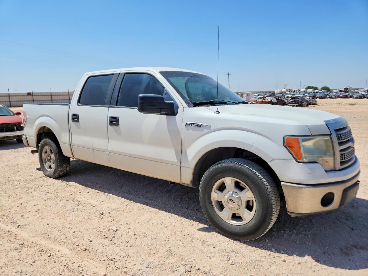 2011 Ford F150 Supercrew White vin: 1FTFW1CF9BKD68487