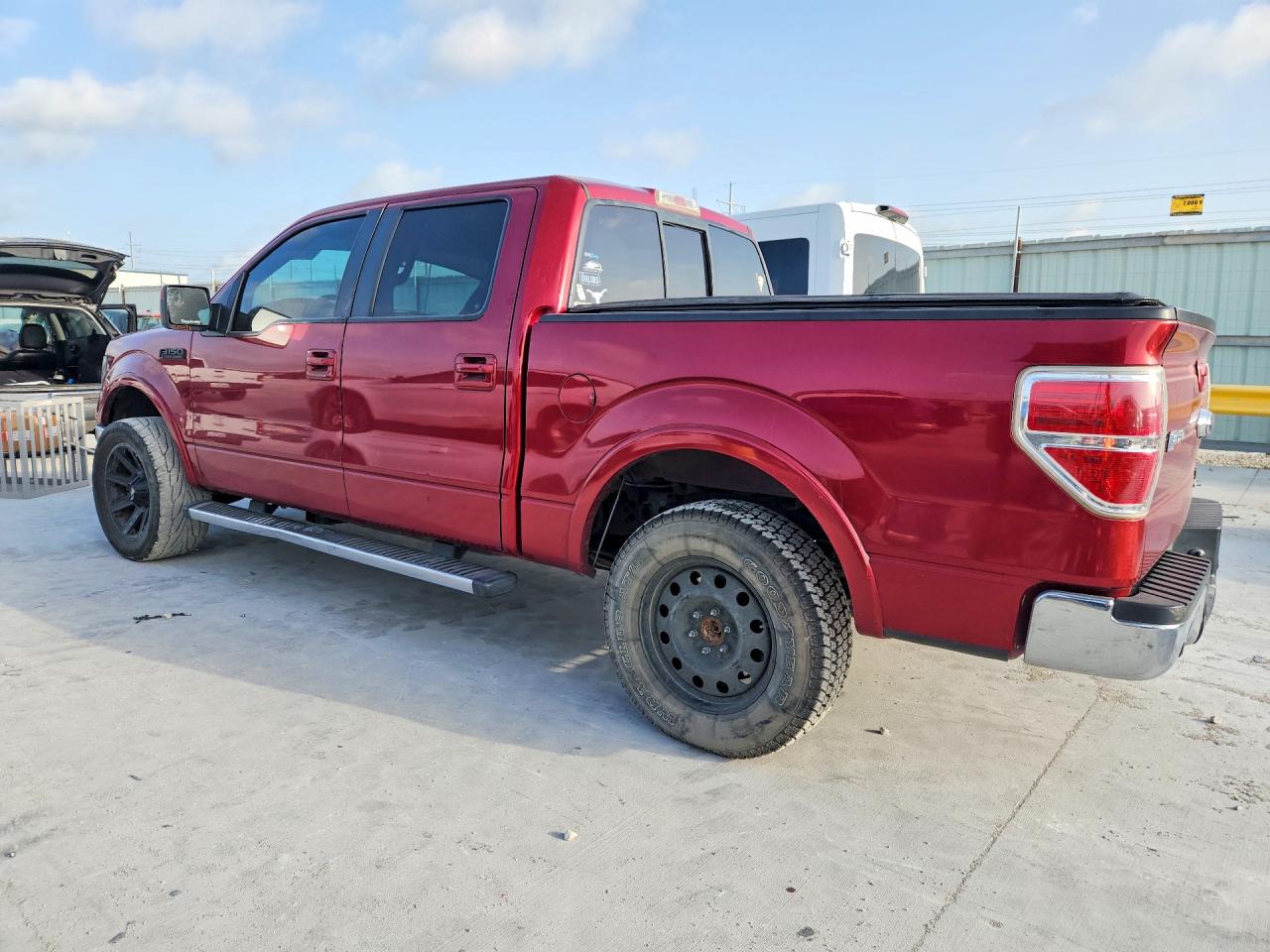 2013 Ford F150 Supercrew Red vin: 1FTFW1CF9DFA52597