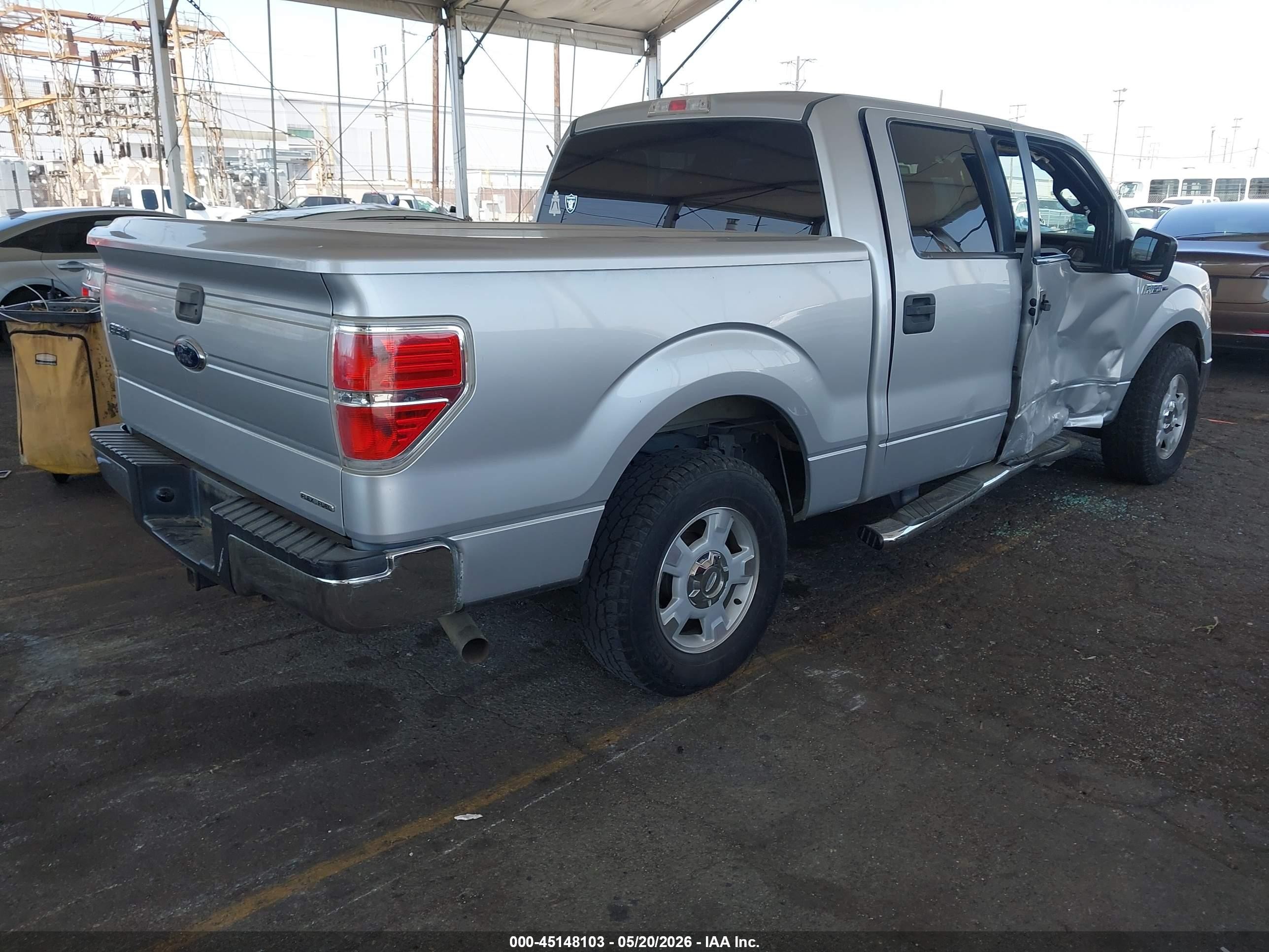 2013 Ford F-150 Xlt Silver vin: 1FTFW1CF9DFA61719