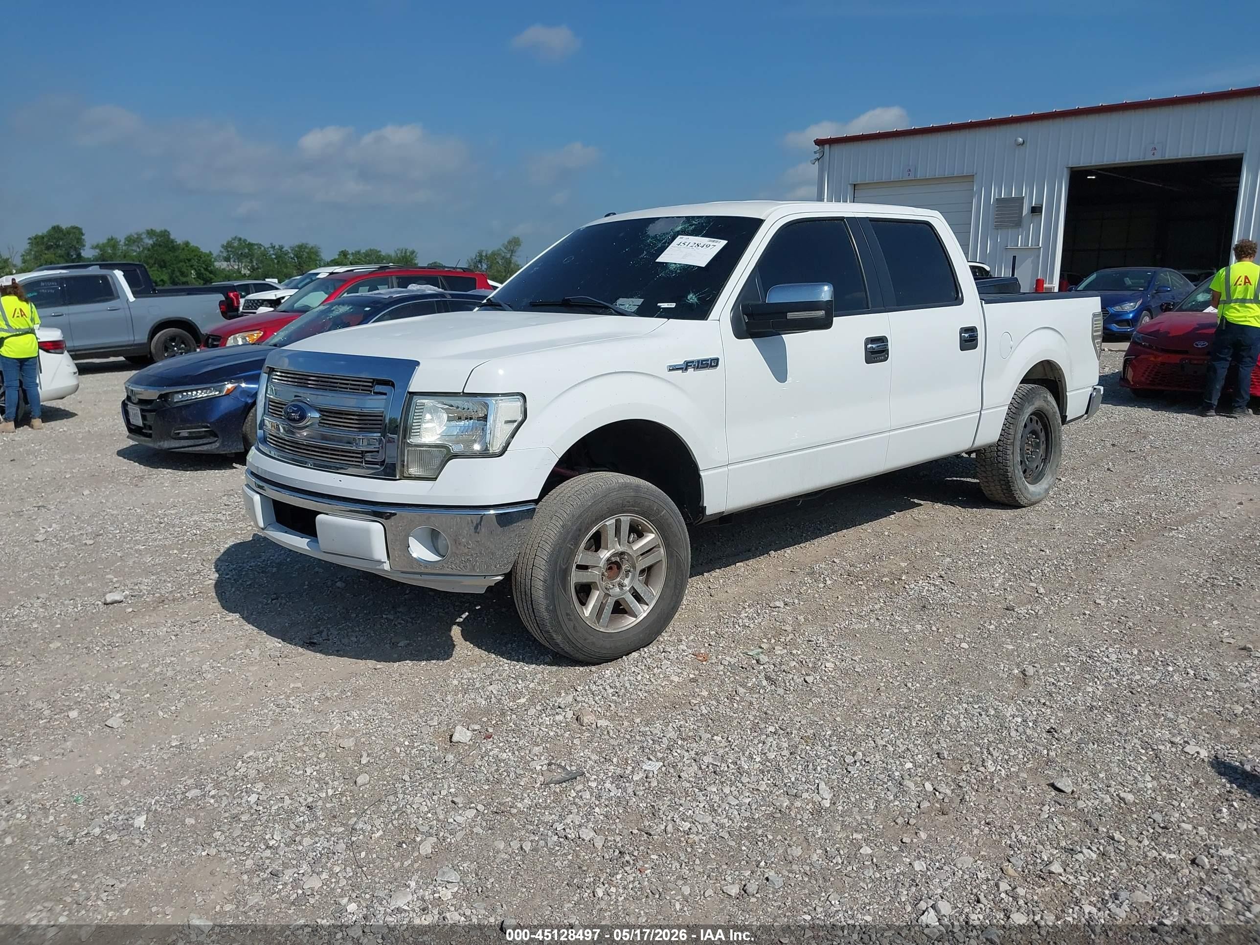2013 Ford F-150 Xlt White vin: 1FTFW1CF9DKG49210