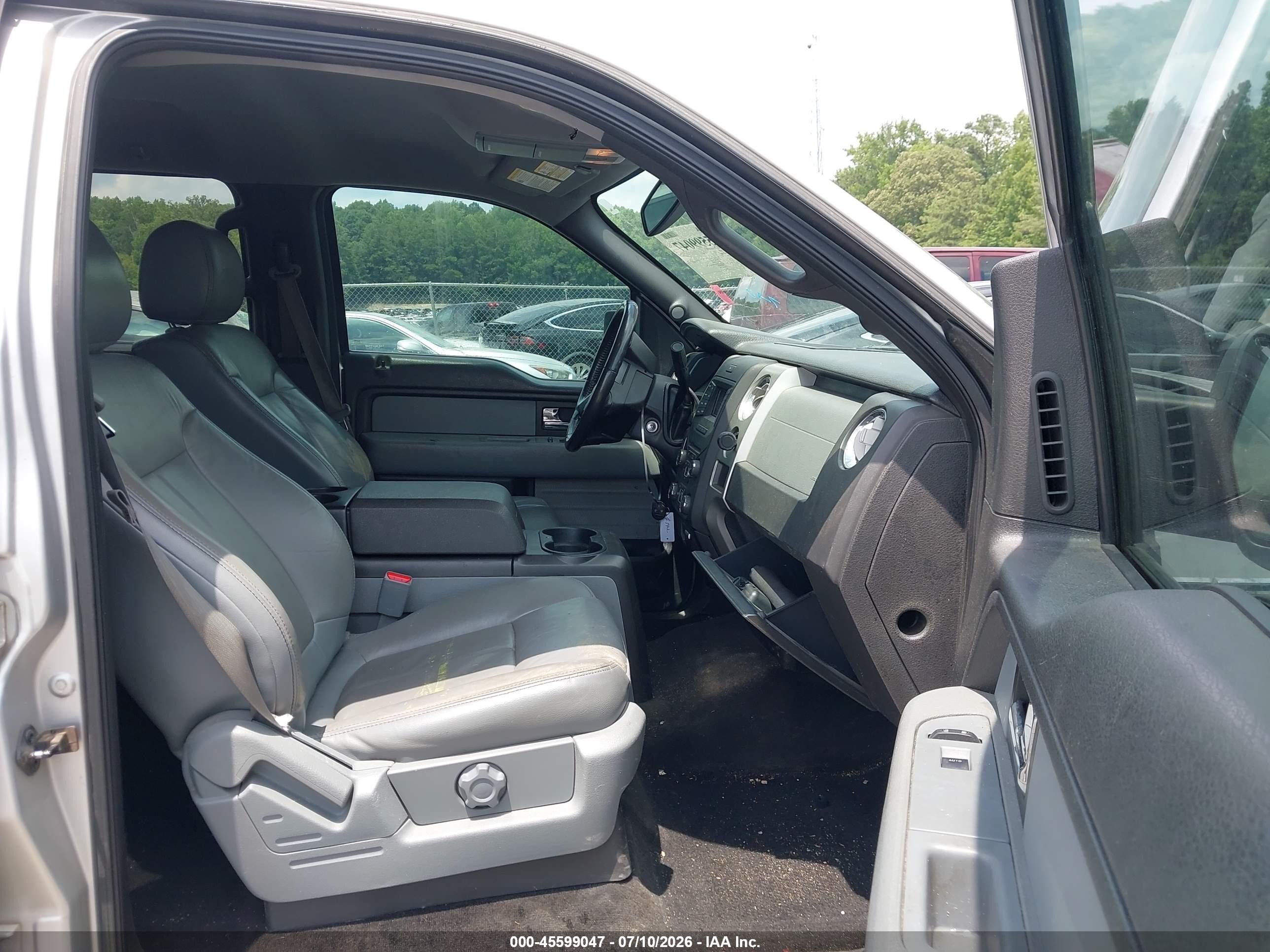 2014 Ford F-150 Xlt Silver vin: 1FTFW1CF9EKE62681