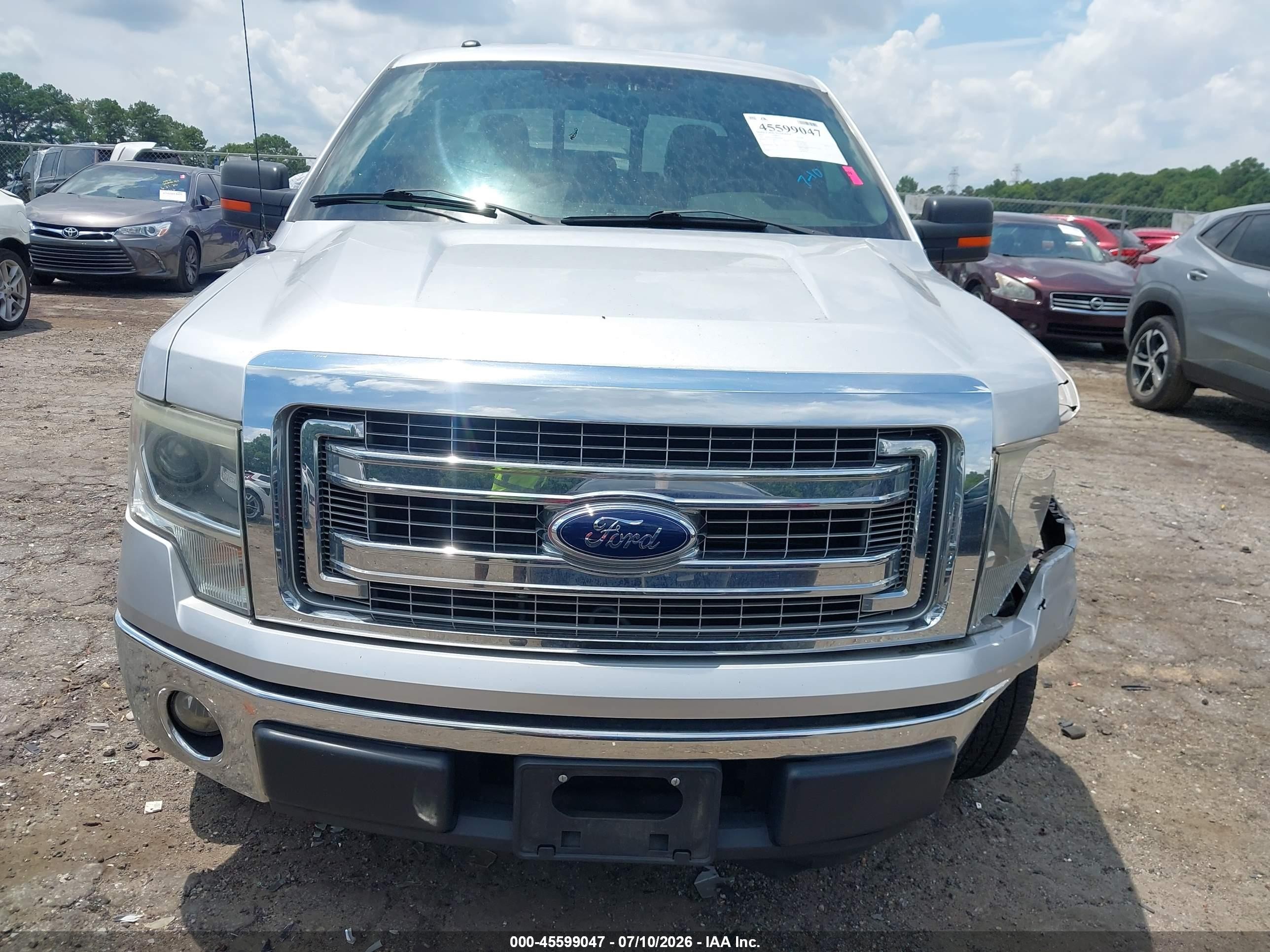 2014 Ford F-150 Xlt Silver vin: 1FTFW1CF9EKE62681
