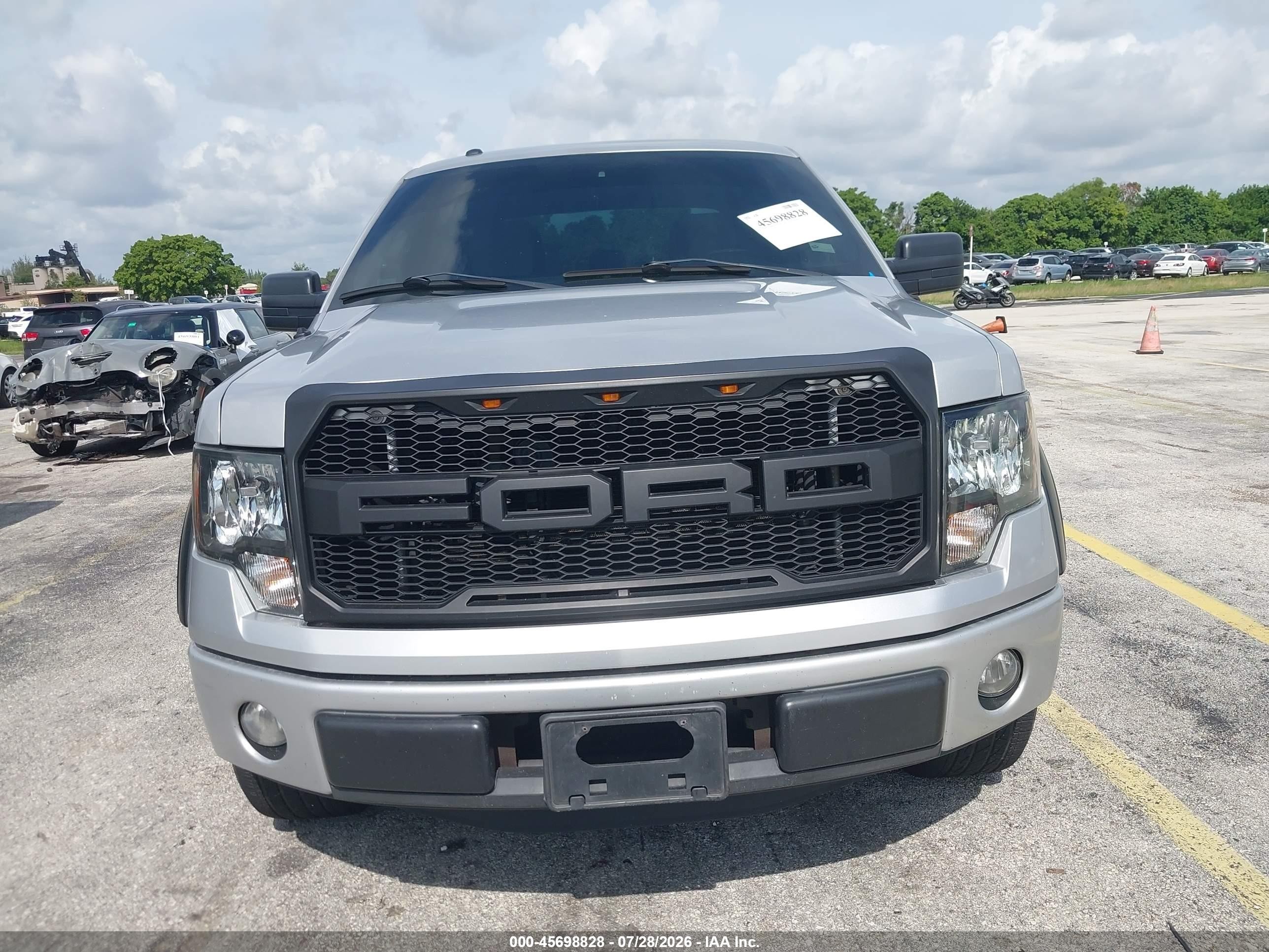 2014 Ford F-150 Stx Silver vin: 1FTFW1CF9EKF33264