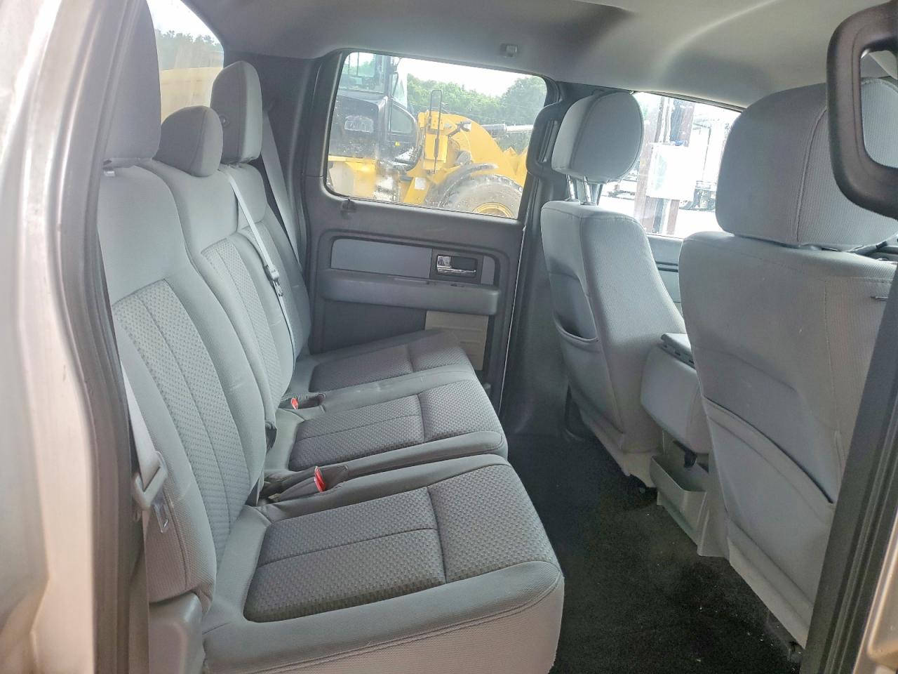 2013 Ford F150 Supercrew Silver vin: 1FTFW1CFXDFA93658