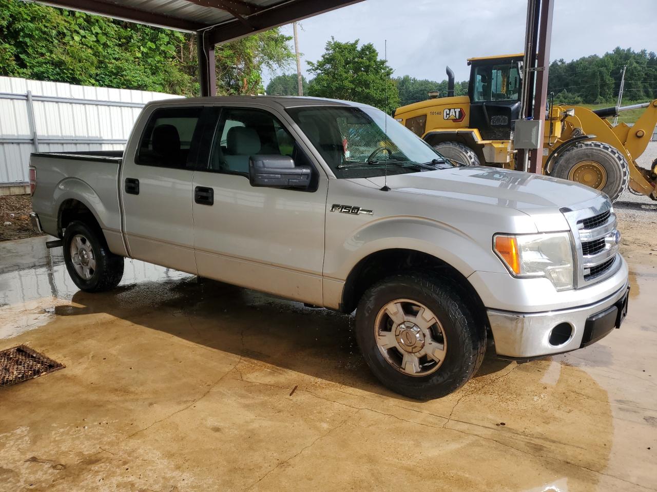 2013 Ford F150 Supercrew Silver vin: 1FTFW1CFXDFA93658 Damage: Right Front Door, Chipped, 3