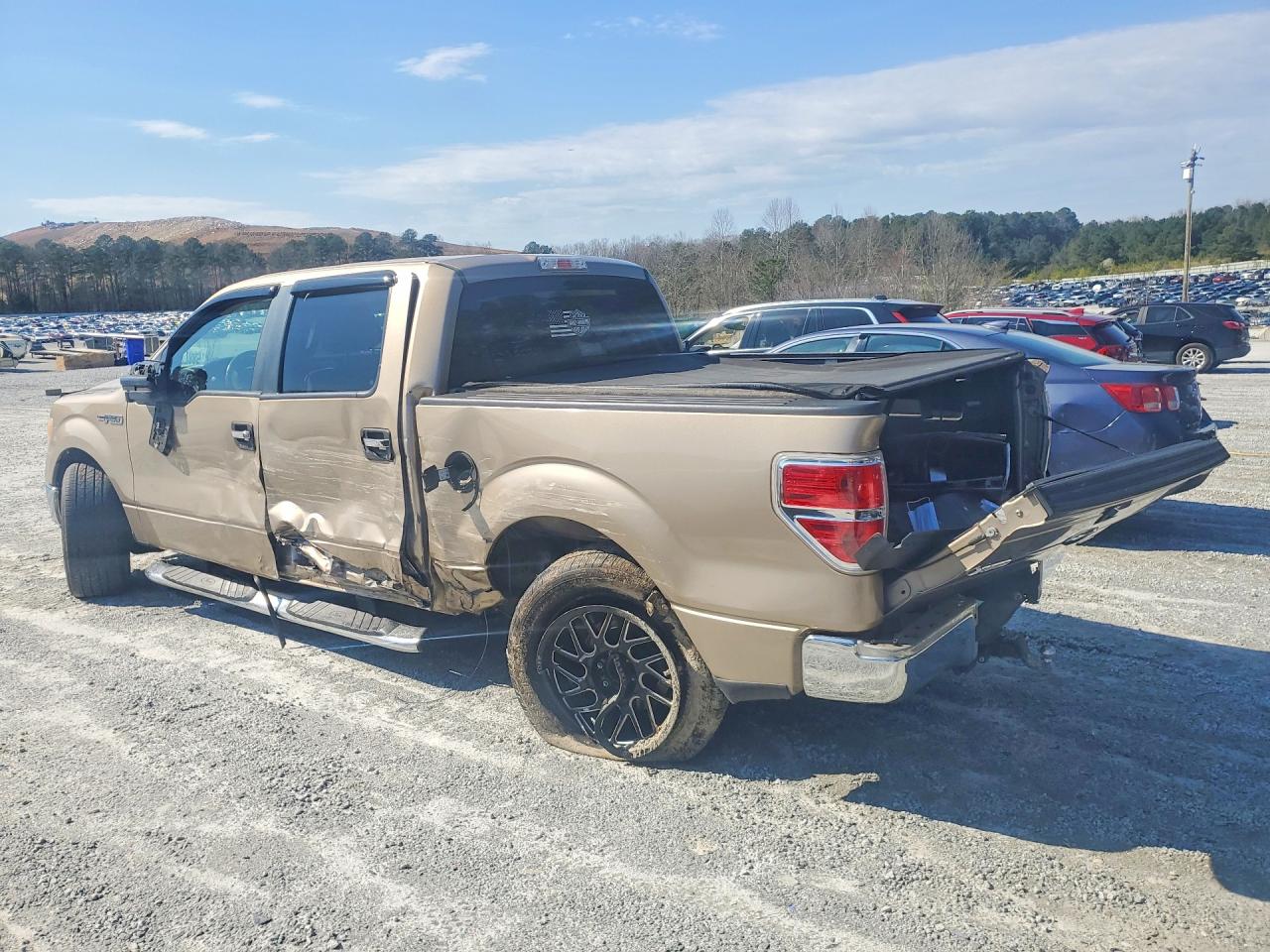 2013 Ford F150 Supercrew Tan vin: 1FTFW1CFXDKD12514