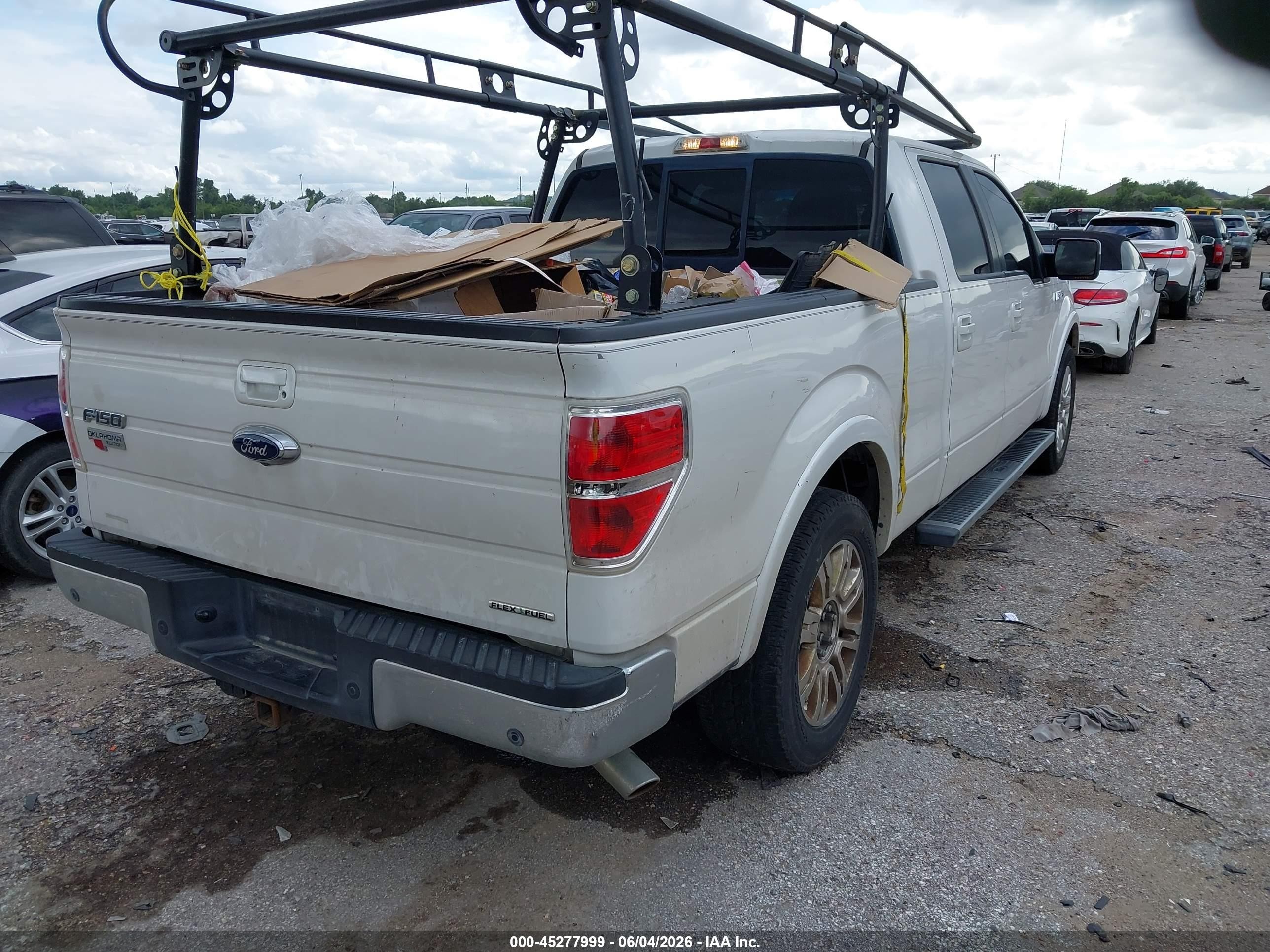 2013 Ford F-150 Lariat White vin: 1FTFW1CFXDKE86454