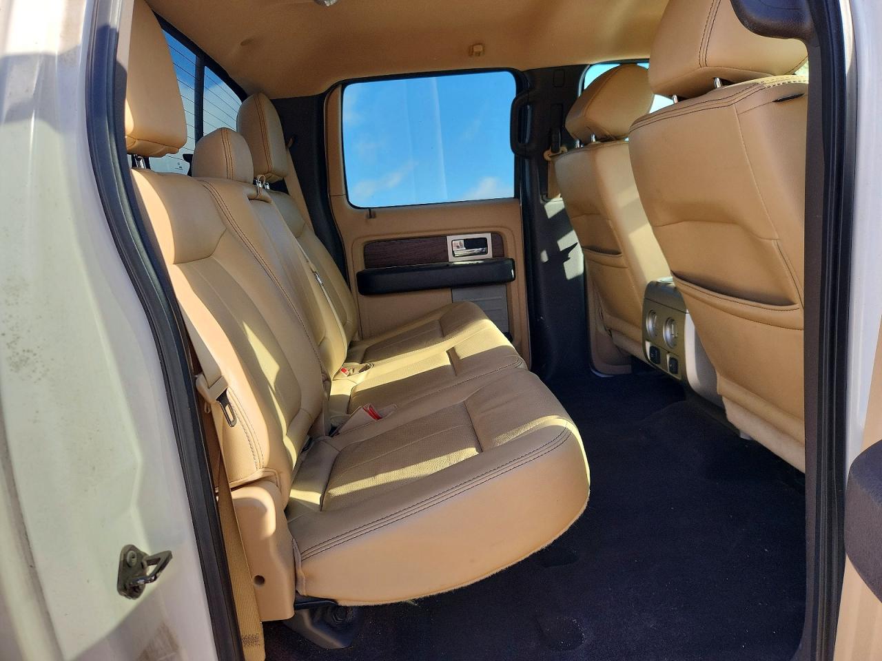 2014 Ford F150 Supercrew White vin: 1FTFW1CFXEKD59088