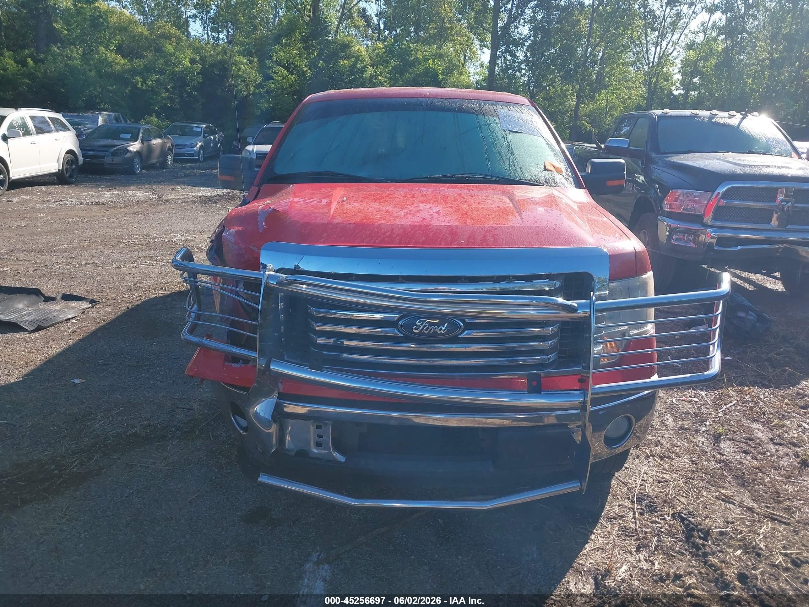 2011 Ford F-150 Xlt Red vin: 1FTFW1CT1BFB48260