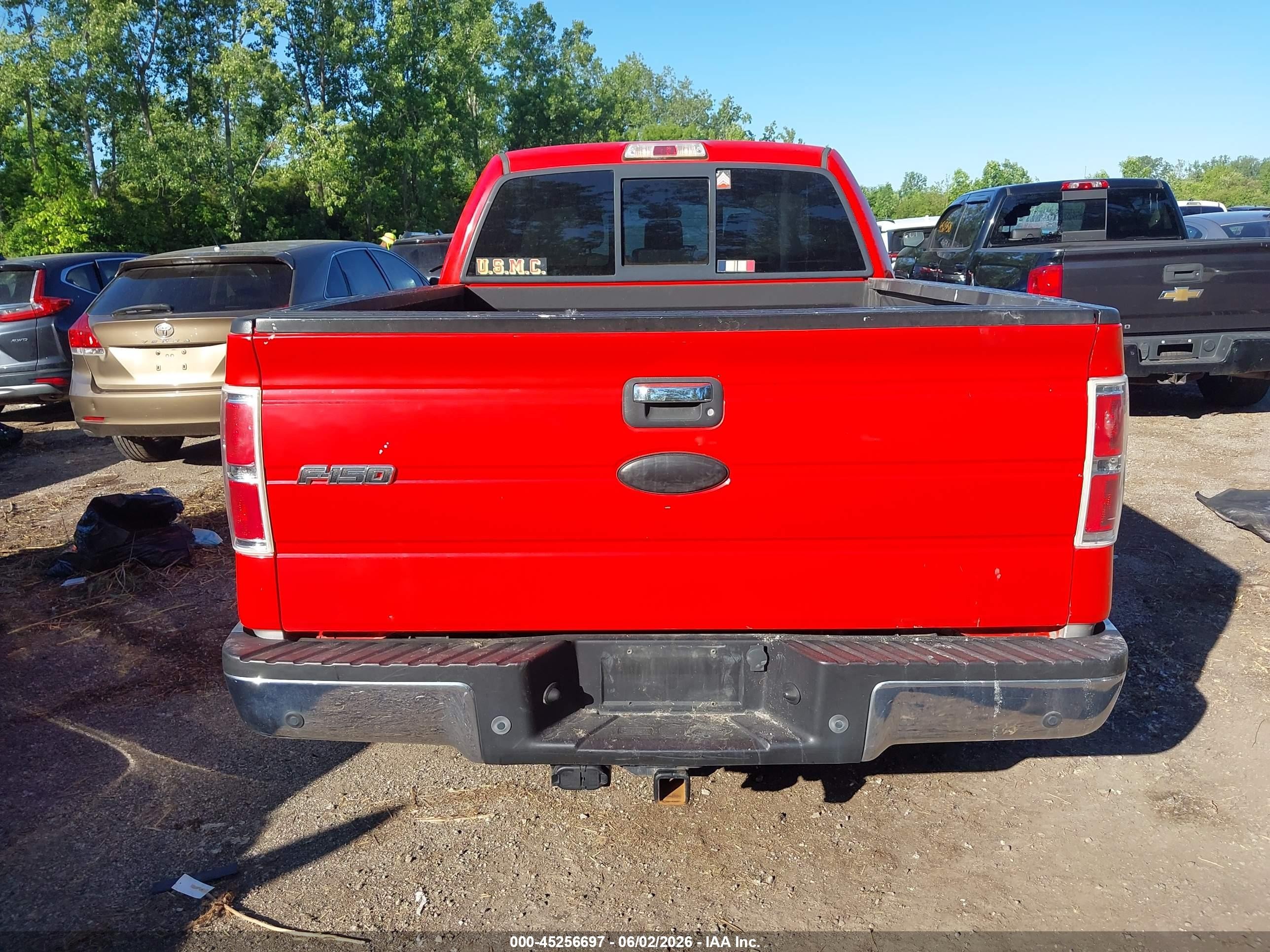 2011 Ford F-150 Xlt Red vin: 1FTFW1CT1BFB48260
