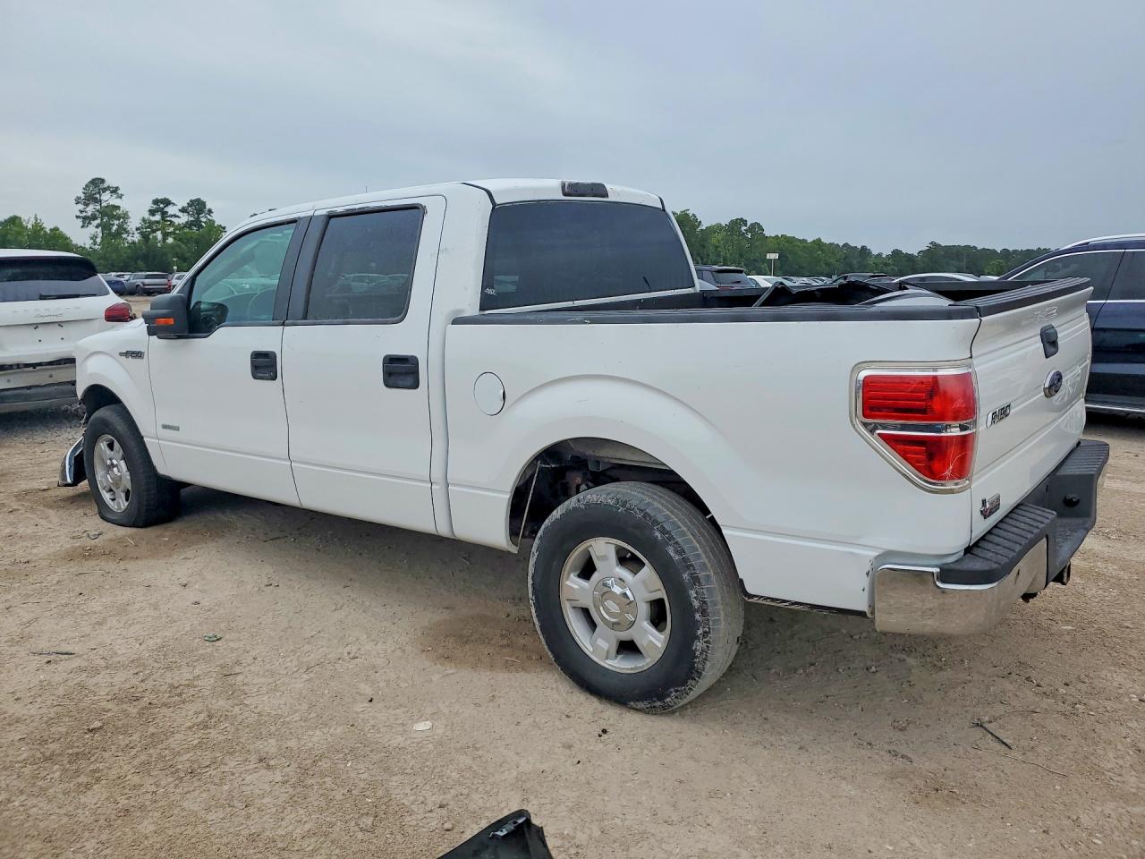 2011 Ford F150 Белый vin: 1FTFW1CT1BFB77189