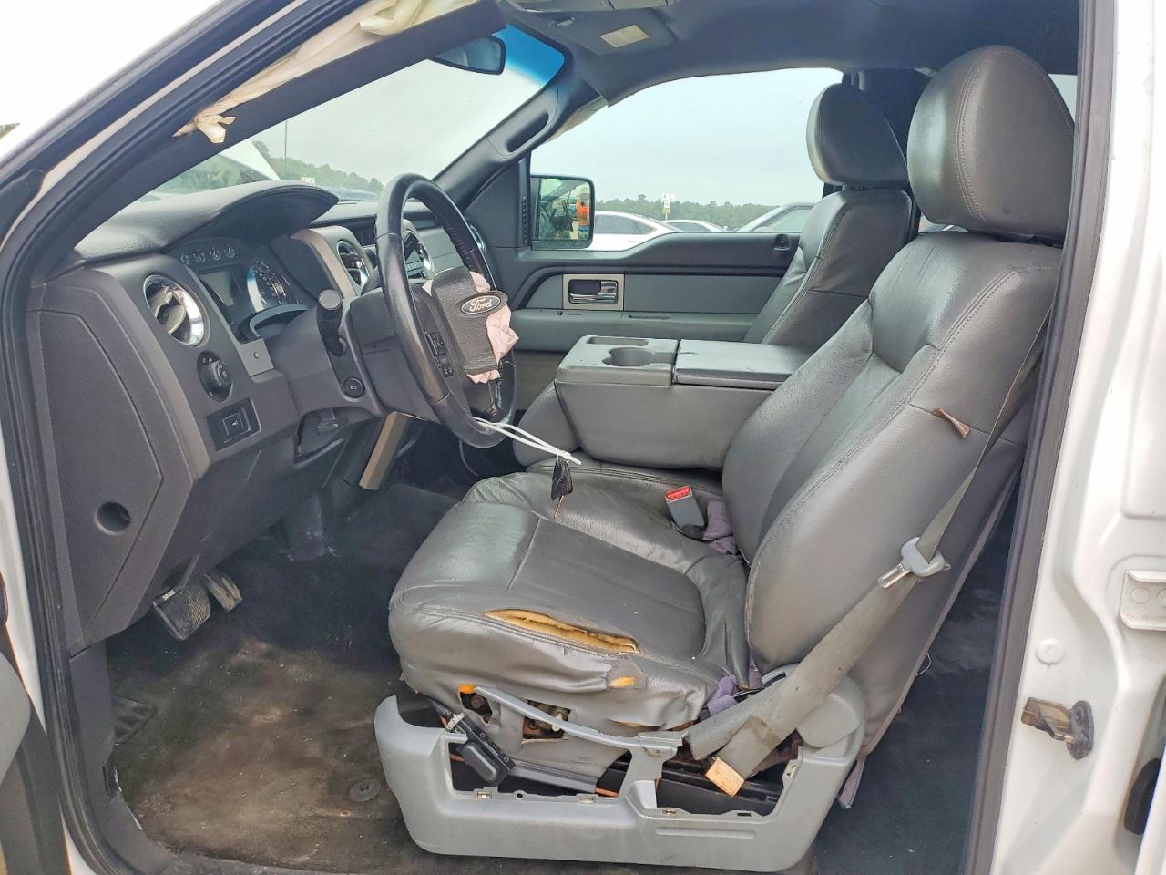 2011 Ford F150 Белый vin: 1FTFW1CT1BFB77189
