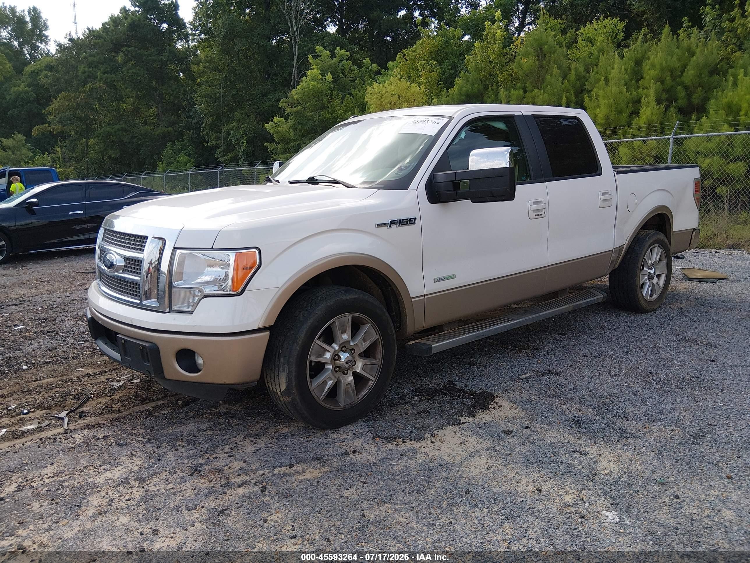 2011 Ford F-150 Lariat White vin: 1FTFW1CT1BFC55292
