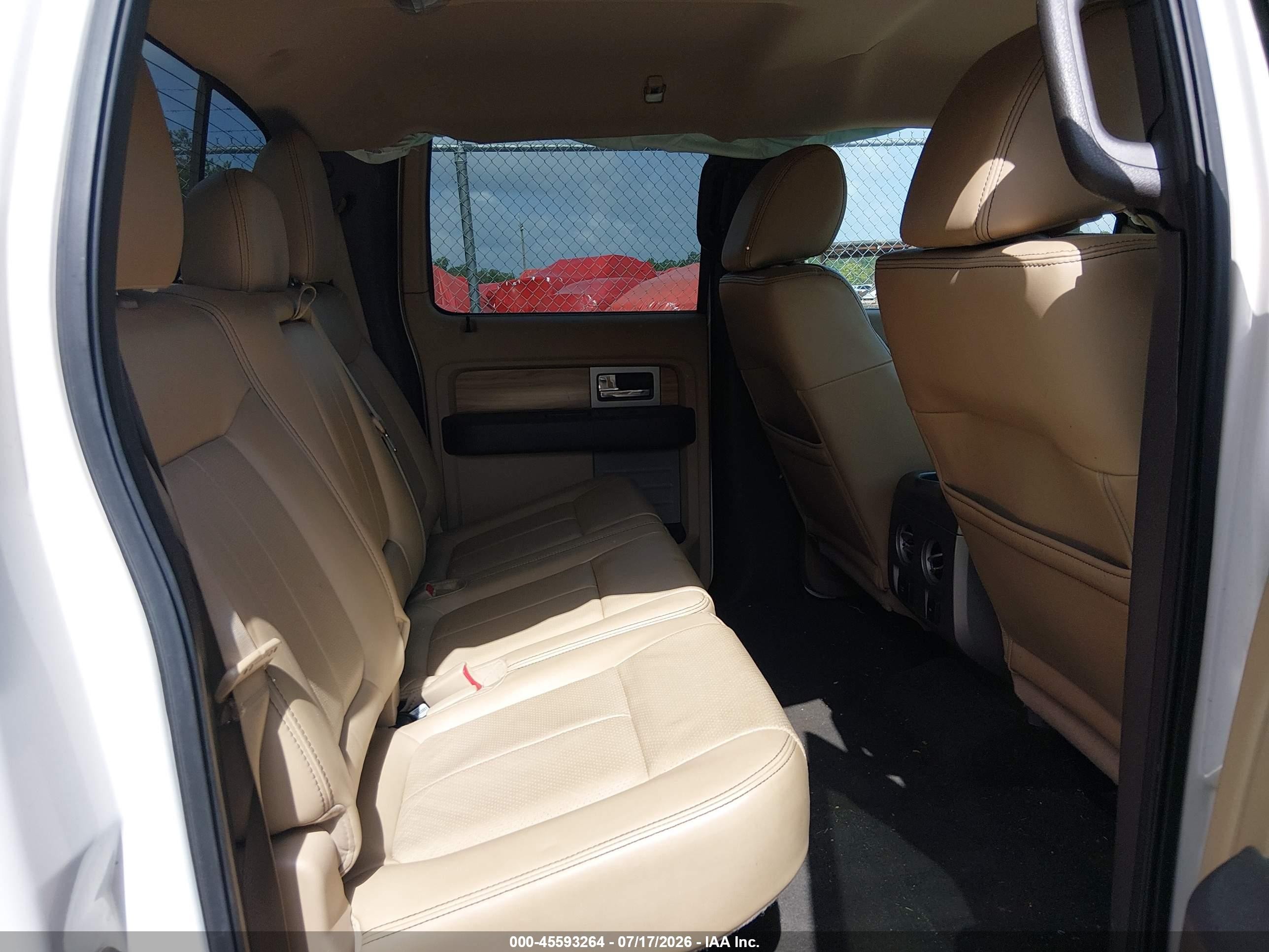 2011 Ford F-150 Lariat White vin: 1FTFW1CT1BFC55292