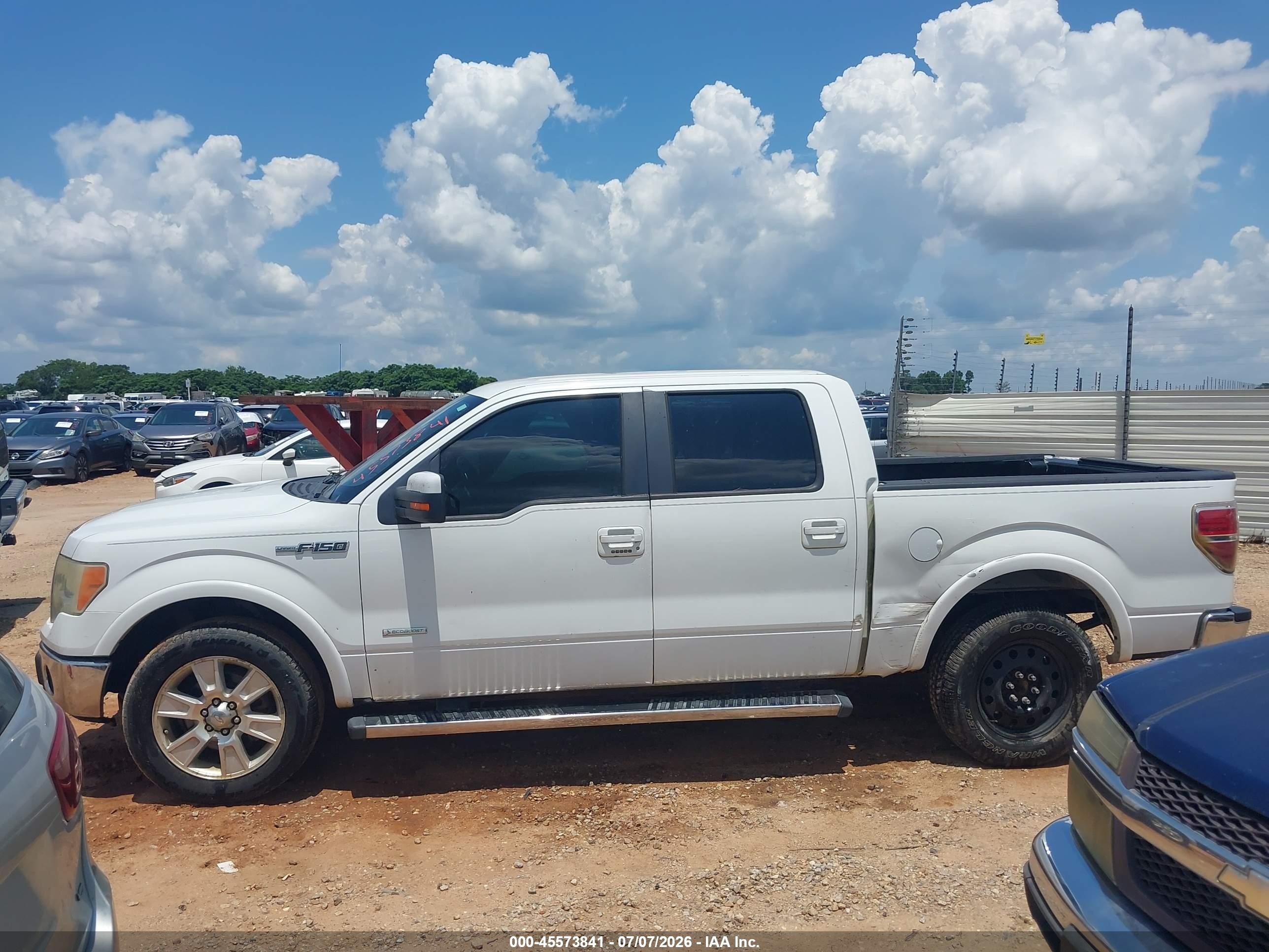 2011 Ford F-150 Lariat White vin: 1FTFW1CT1BKE07255