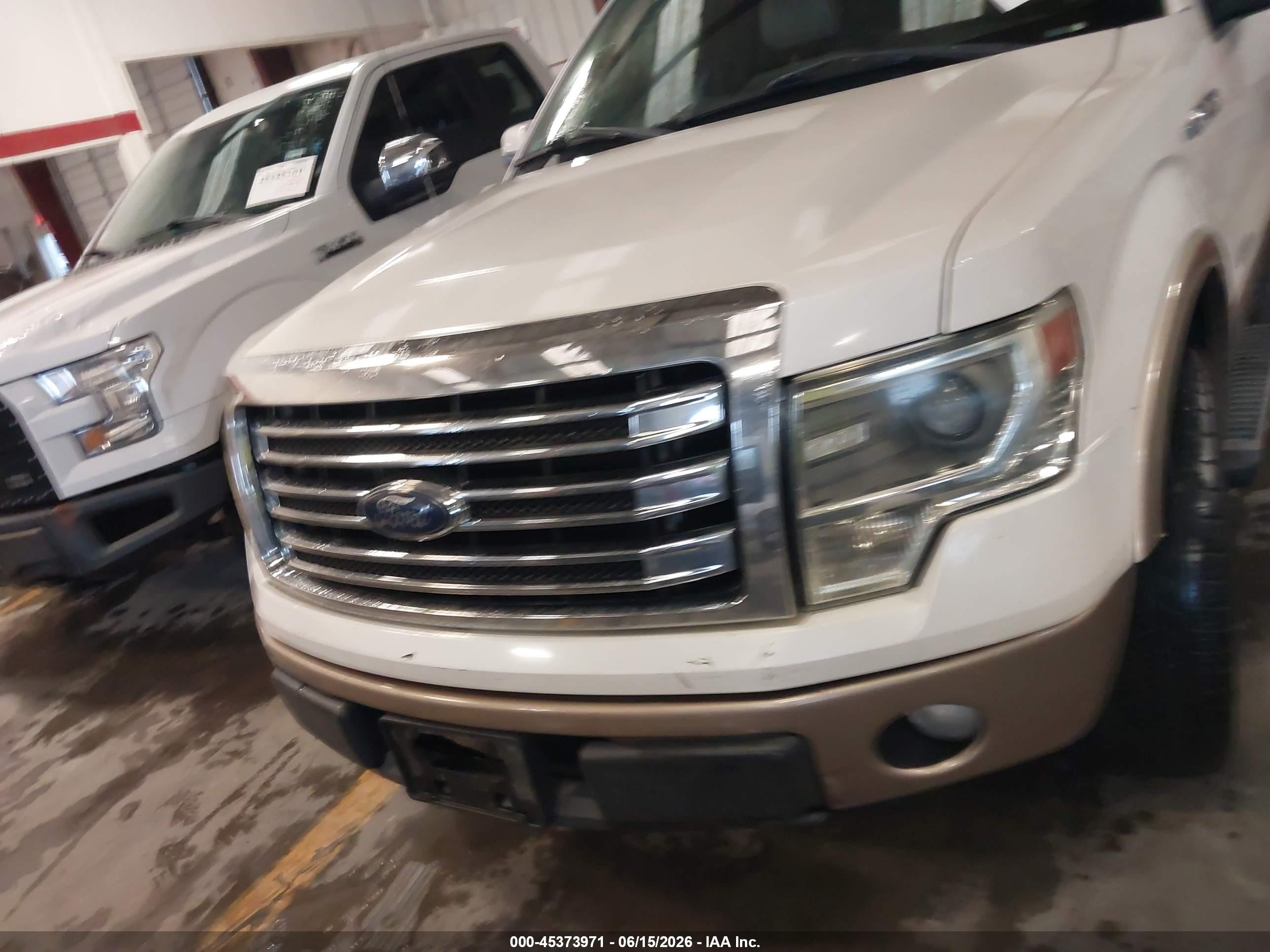 2013 Ford F-150 Lariat White vin: 1FTFW1CT2DKD94311