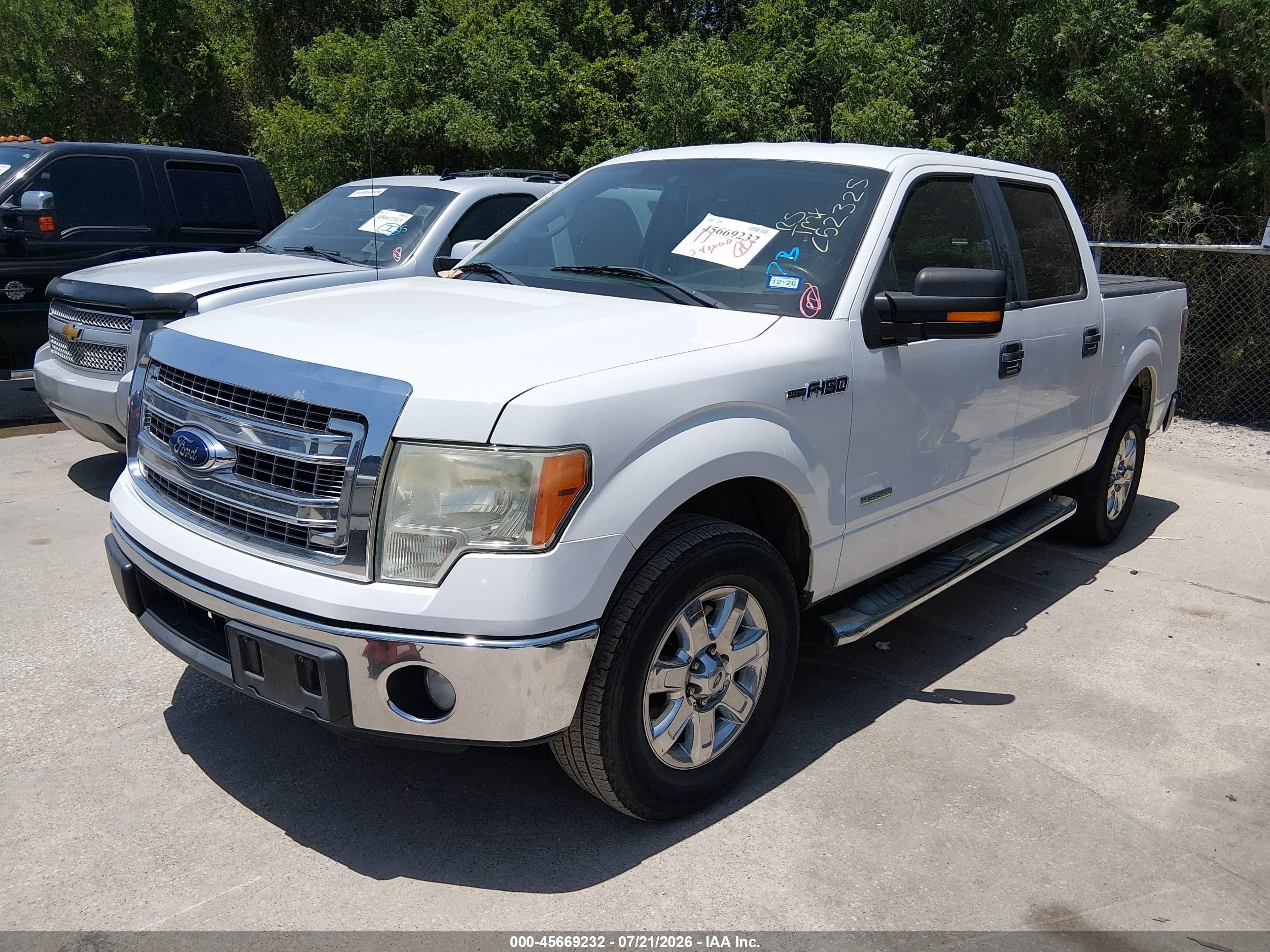 2014 Ford F-150 Xlt White vin: 1FTFW1CT2EFC52325