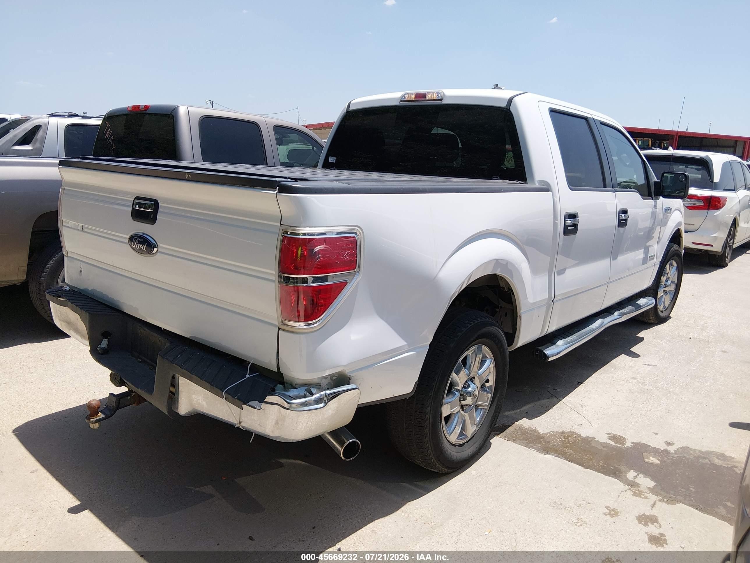 2014 Ford F-150 Xlt White vin: 1FTFW1CT2EFC52325