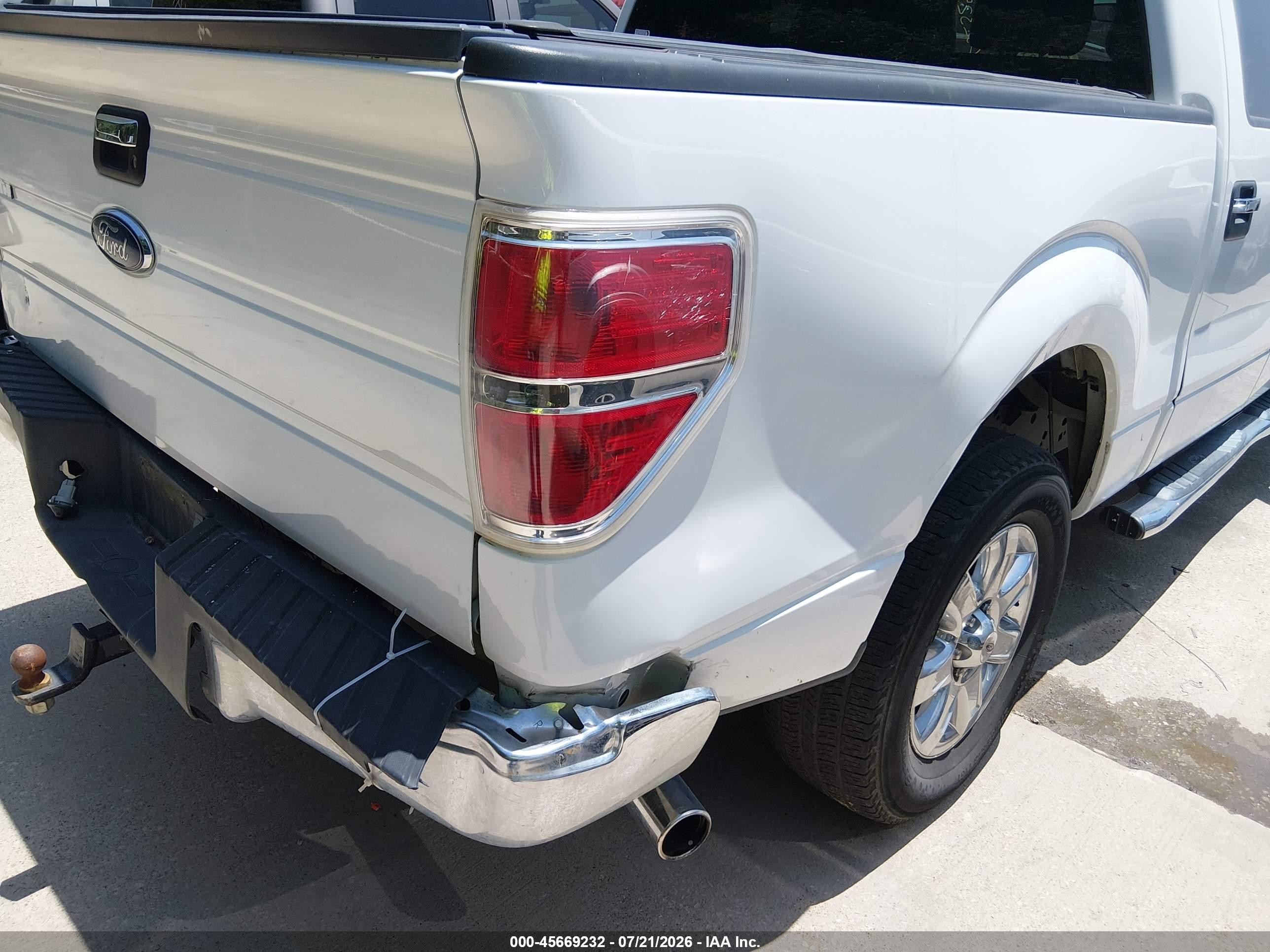 2014 Ford F-150 Xlt White vin: 1FTFW1CT2EFC52325
