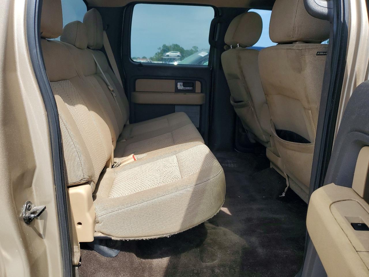 2014 Ford F150 Supercrew Beige vin: 1FTFW1CT2EKE96077