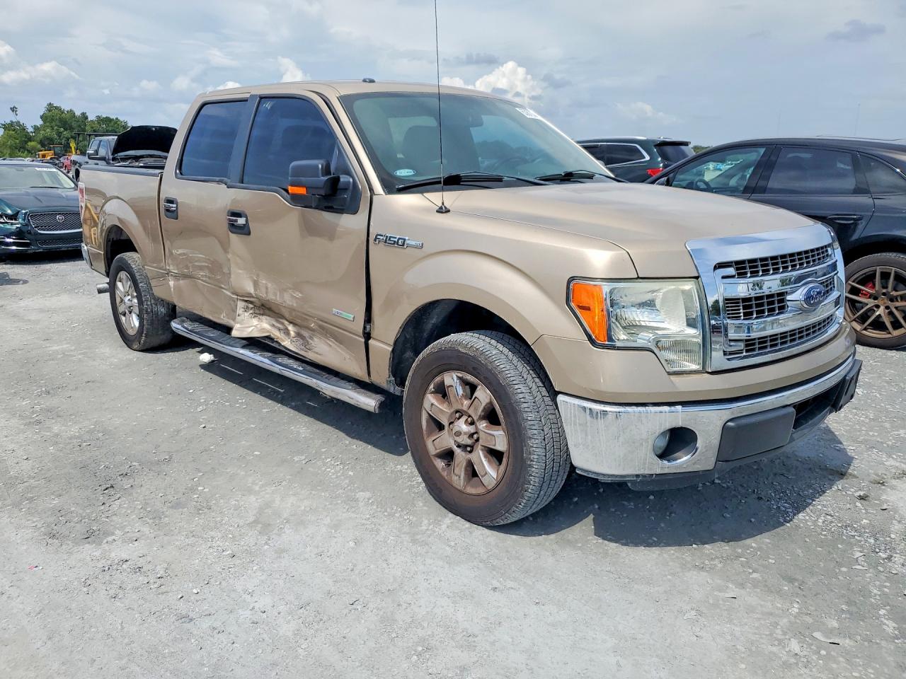 2014 Ford F150 Supercrew Beige vin: 1FTFW1CT2EKE96077